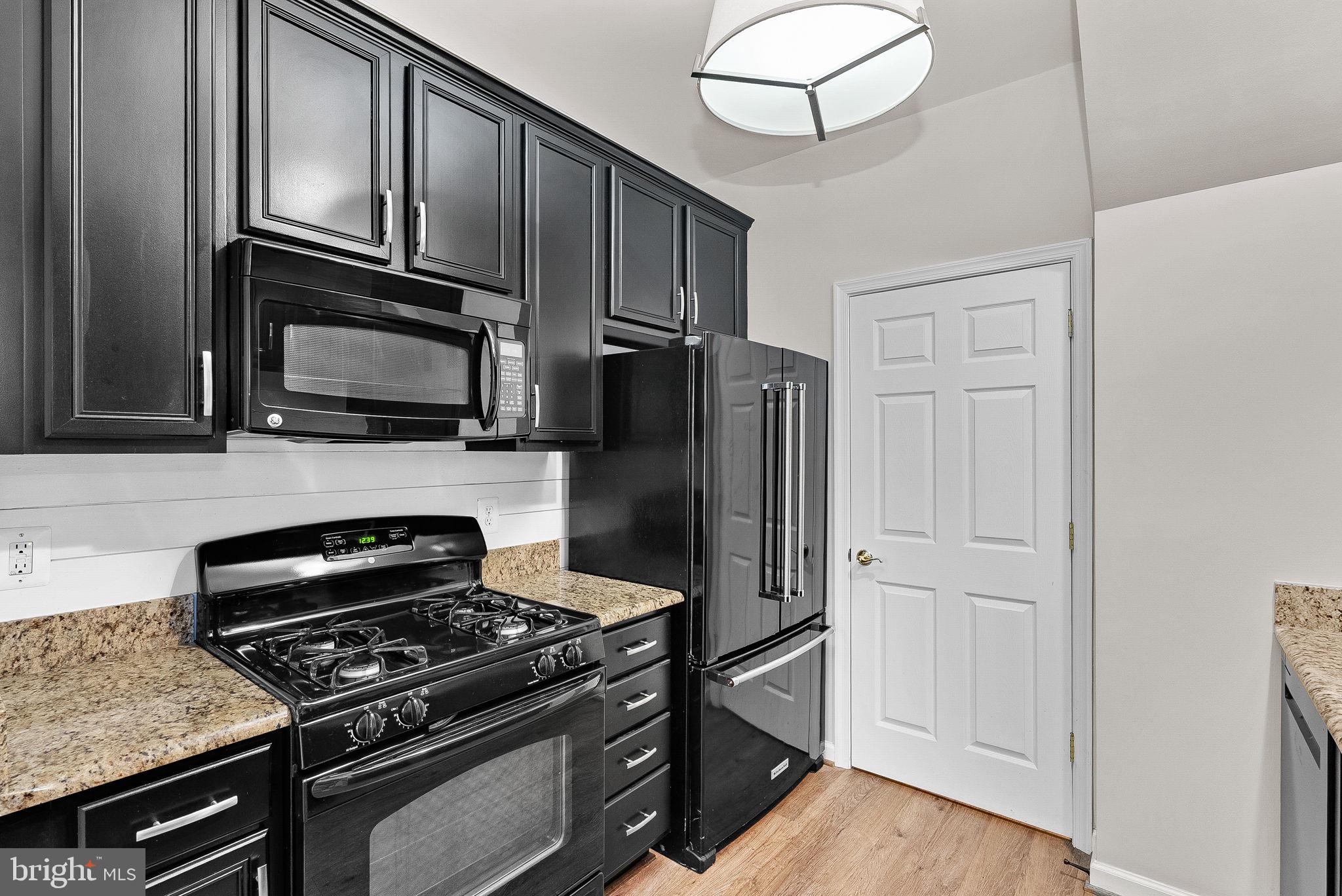 BELMONT COUNTRY CLUB - Residential