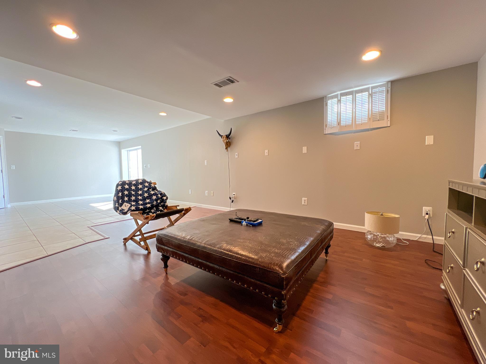 FARMINGTON VILLAGE - Residential