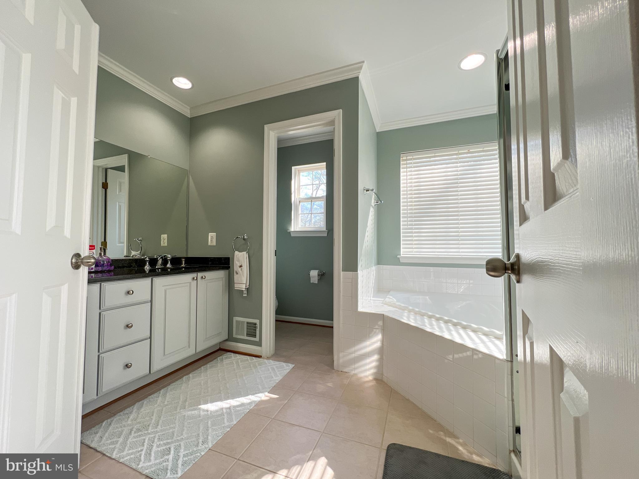 FARMINGTON VILLAGE - Residential