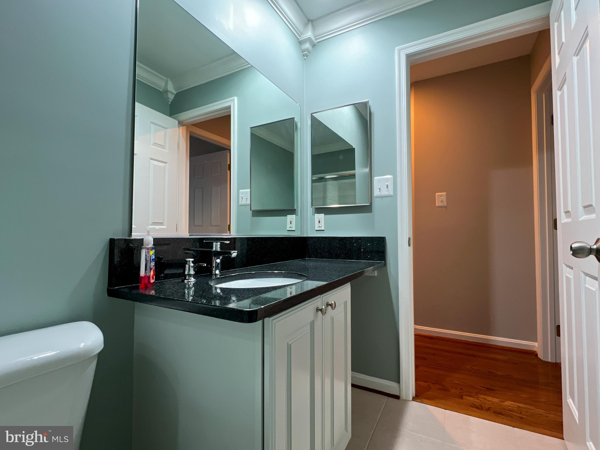 FARMINGTON VILLAGE - Residential