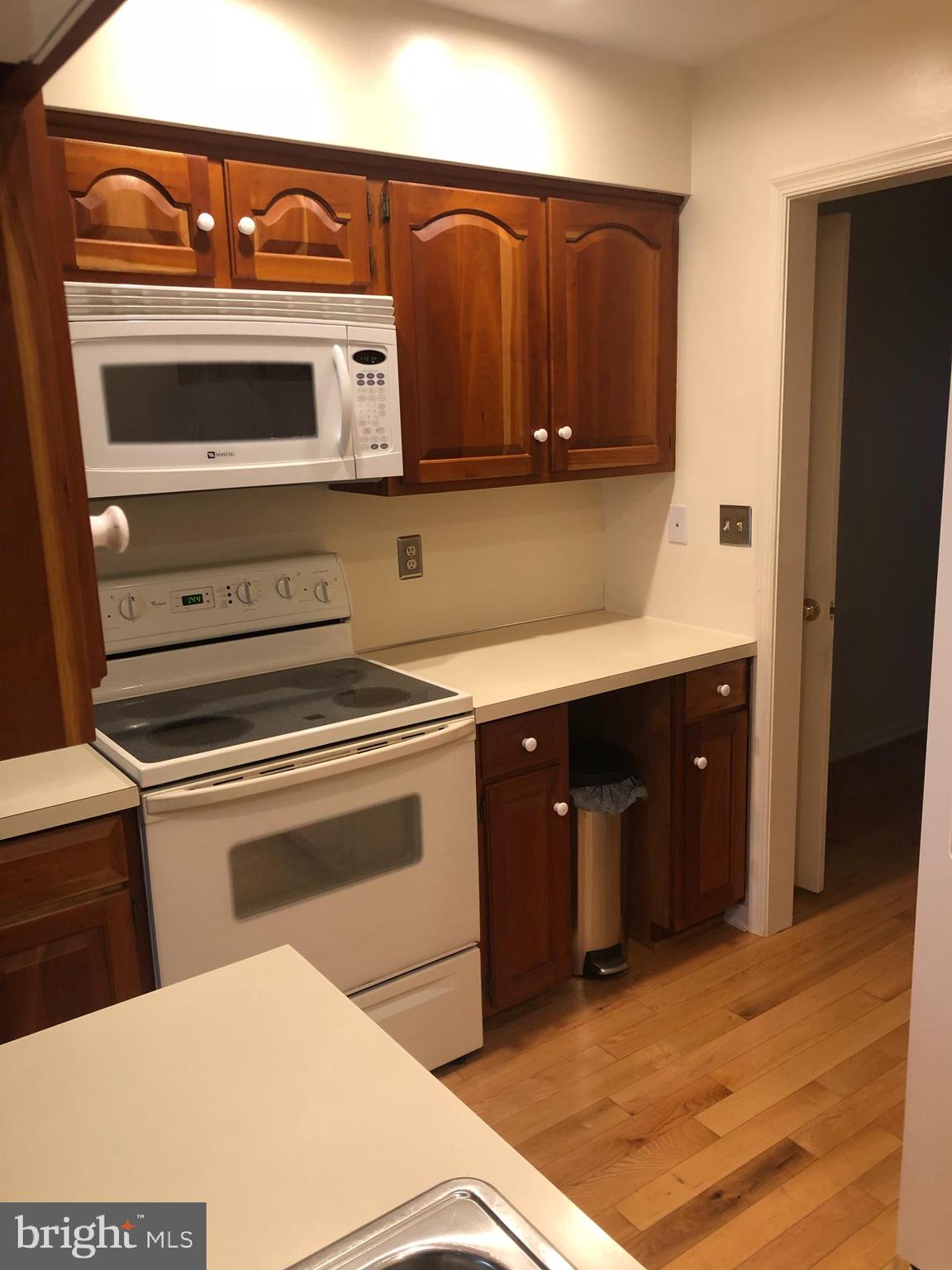 STRAWBERRY COURT - Residential