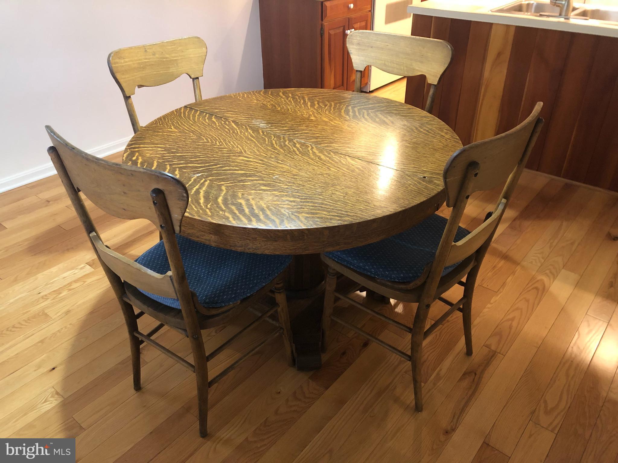 STRAWBERRY COURT - Residential