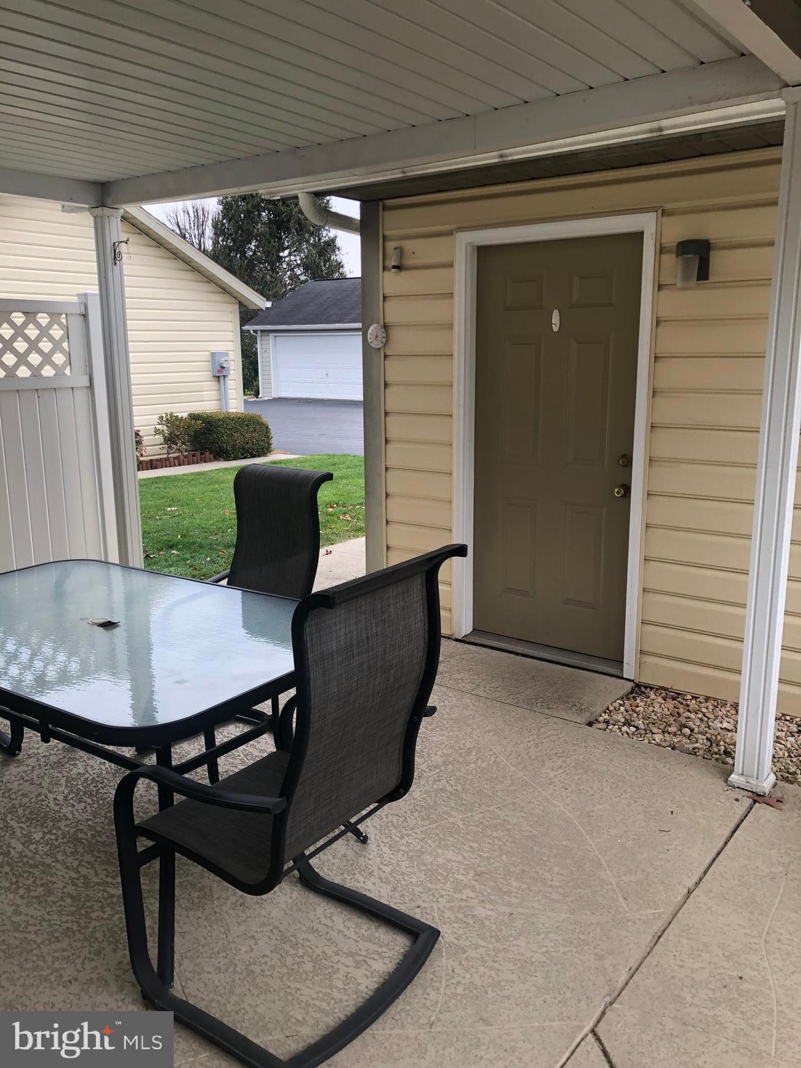 STRAWBERRY COURT - Residential