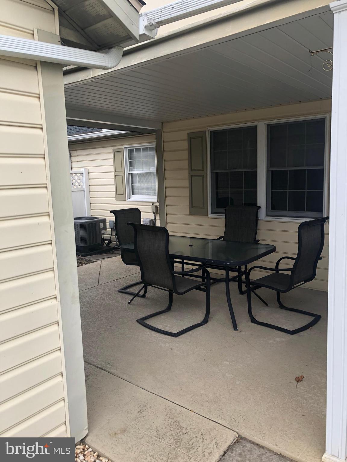 STRAWBERRY COURT - Residential