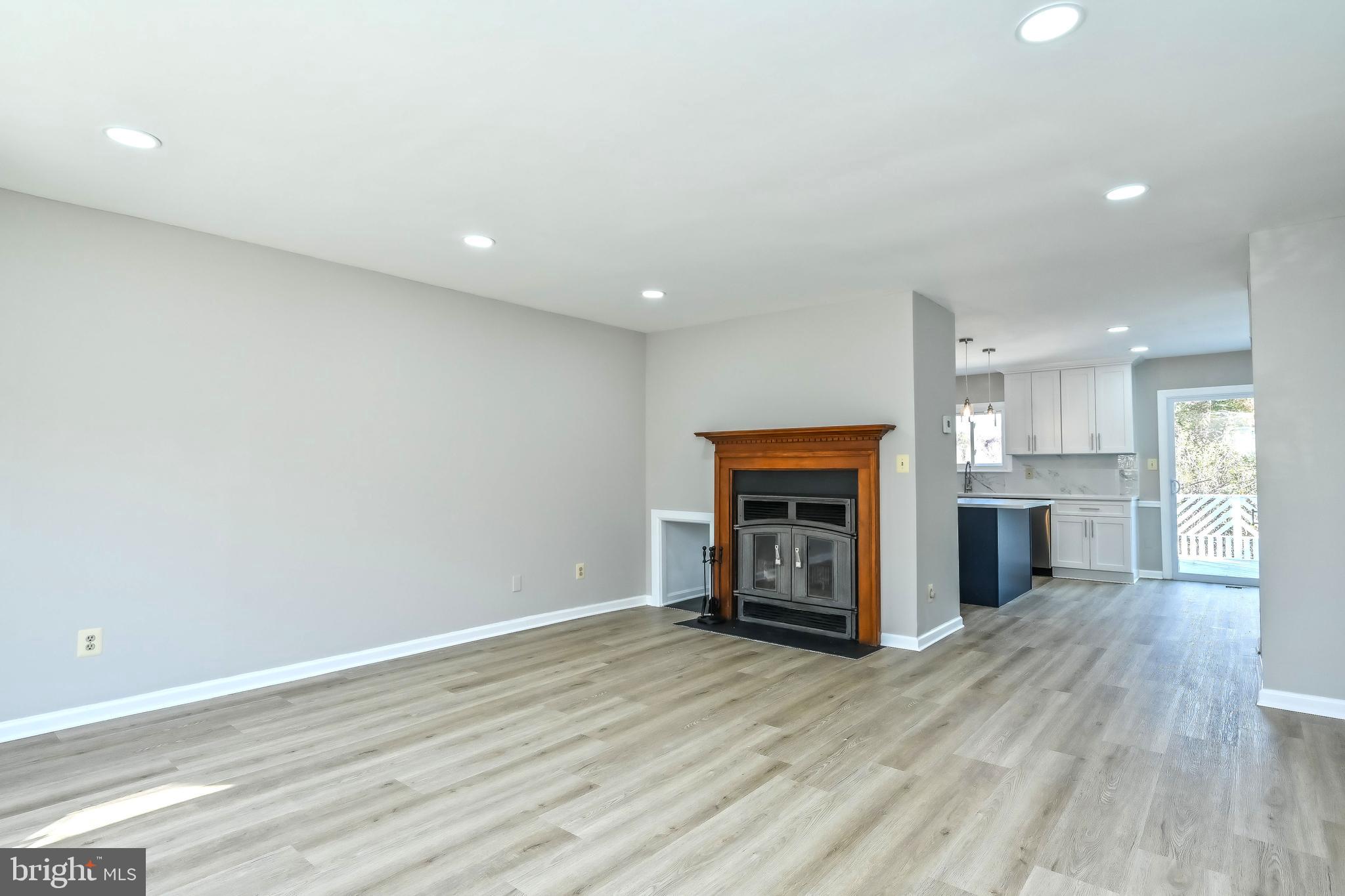 MONTGOMERY MEADOWS - Residential