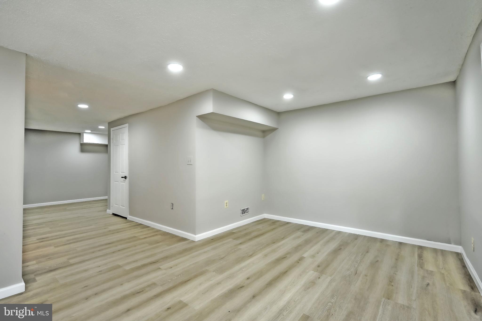 MONTGOMERY MEADOWS - Residential