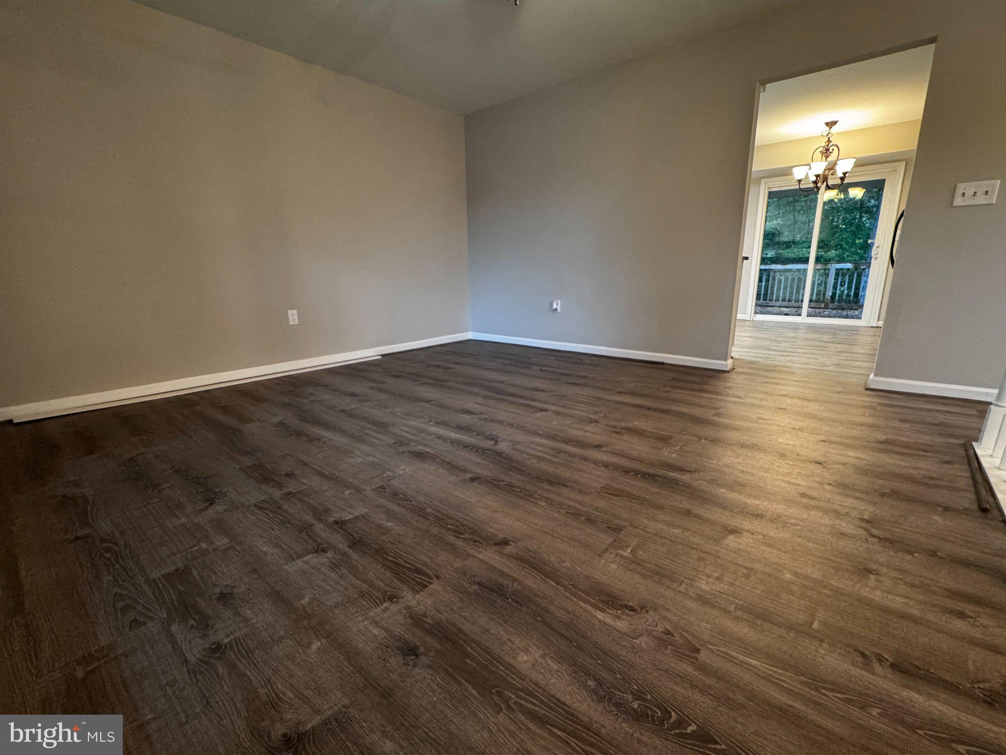 410 WOODLYN DRIVE