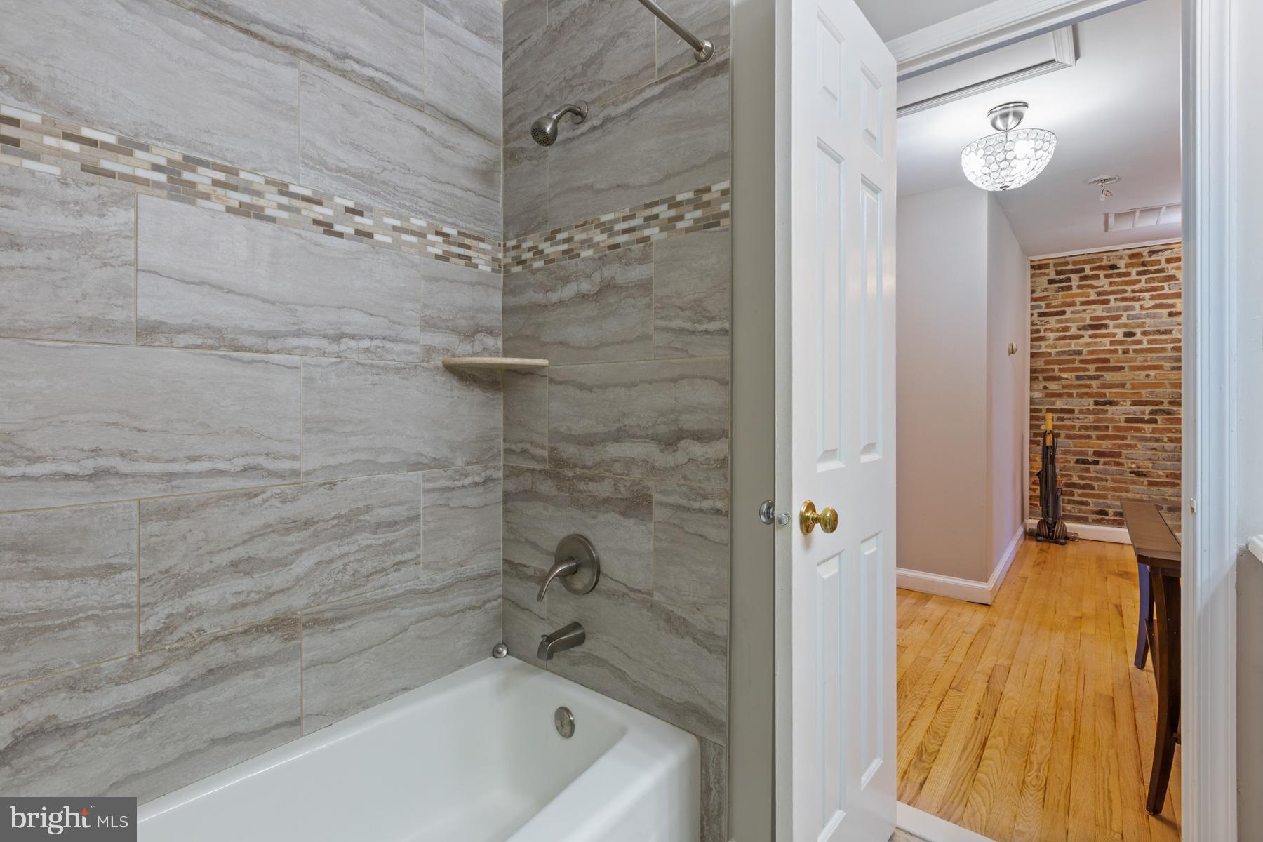 DUNN LORING HIGHLANDS - Residential