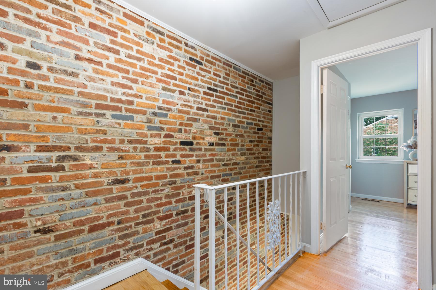 DUNN LORING HIGHLANDS - Residential