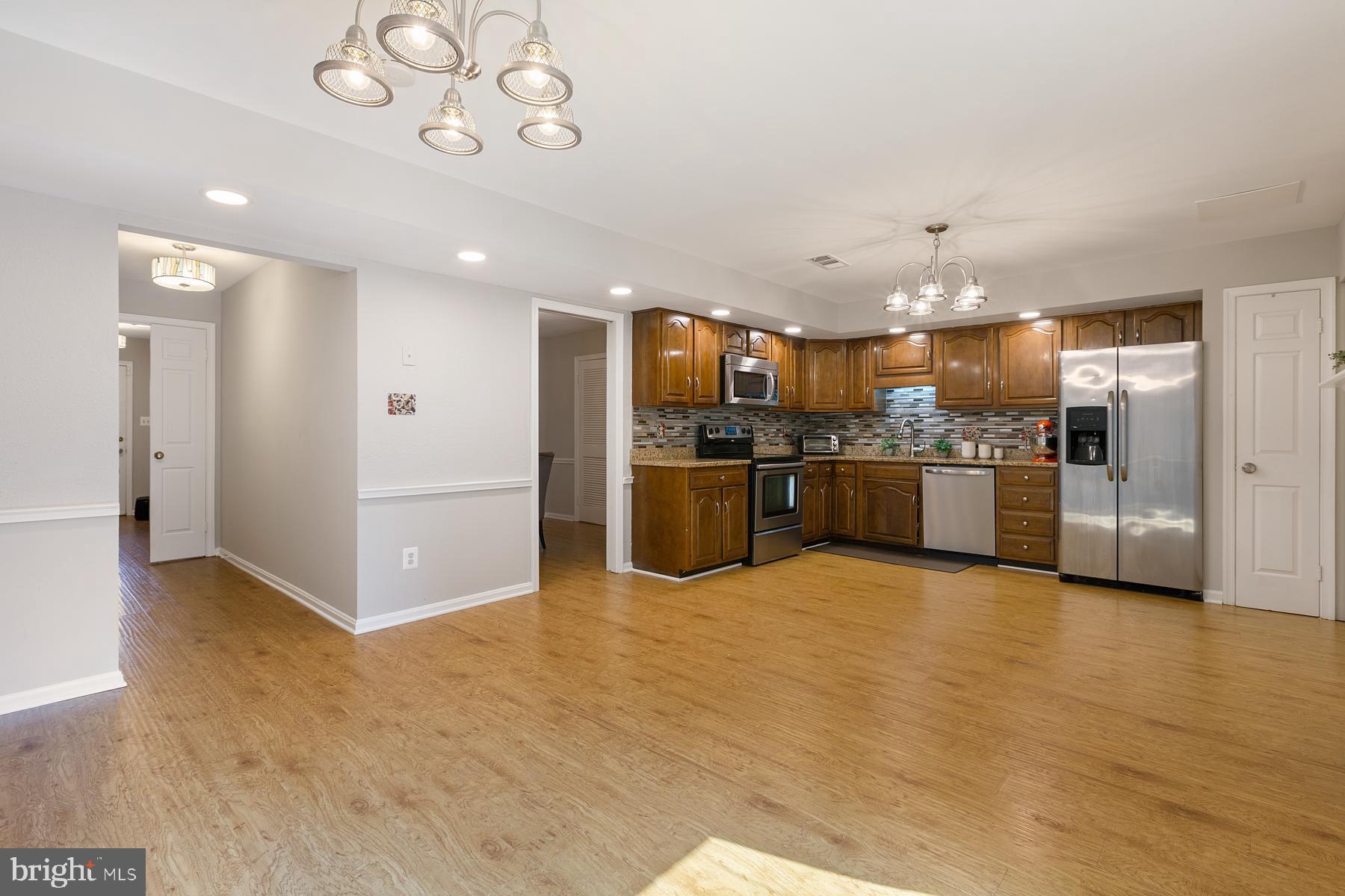 DUNN LORING HIGHLANDS - Residential