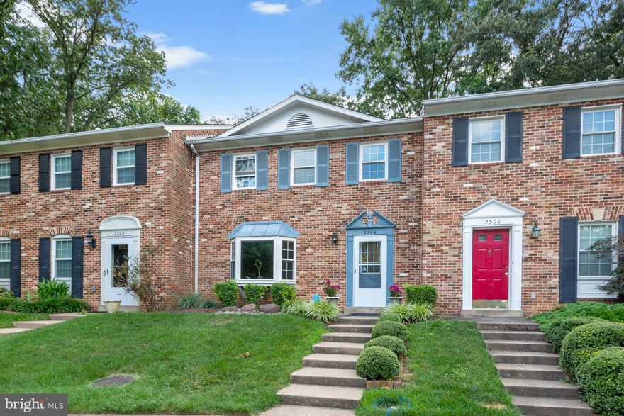 Great 3 bedroom, 2.5 bath 2000 sq ft all brick townhome in DunnLoring Highlands. Spacious kitchen with granite, stainless steel appliances, fireplace in fam rm by kitchen.  Primary suite with updated ensuite. Private courtyard with slate patio and fenced rear. Easy access to all transportation. Close to DunnLoring metro and Mosaic District and restaurants!