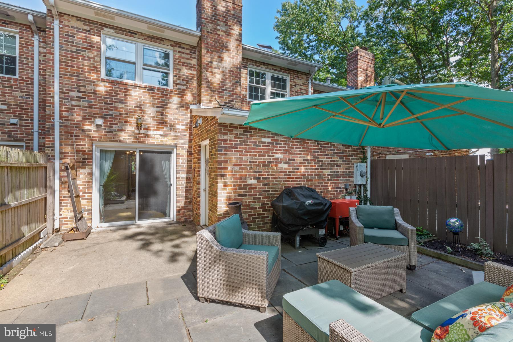 DUNN LORING HIGHLANDS - Residential