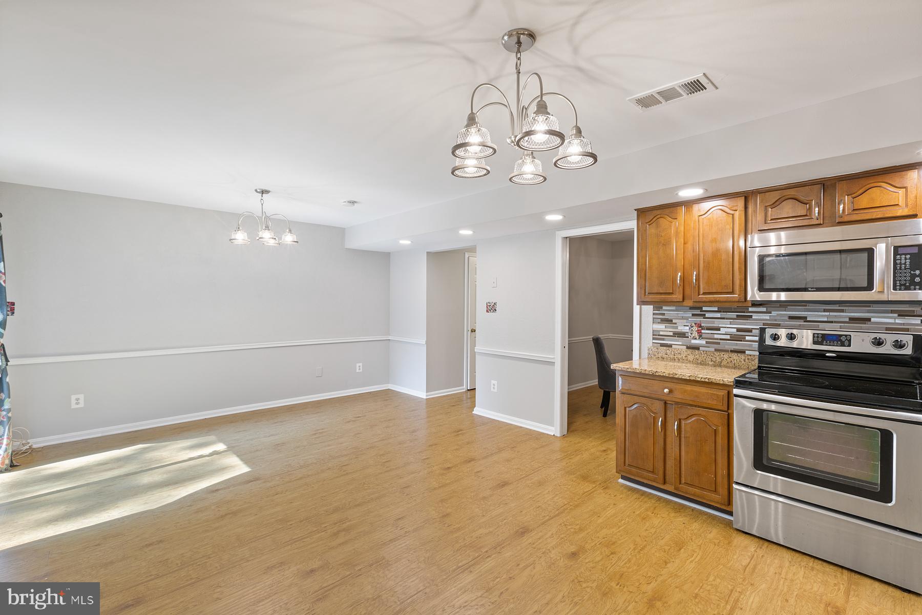 DUNN LORING HIGHLANDS - Residential