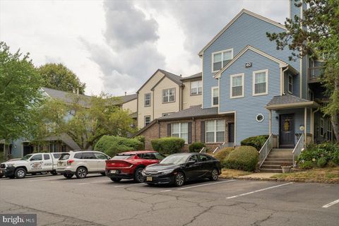 Condo For Sale - 4073 Bayberry Court Court #4073<br/> MONMOUTH JUNCTION, NJ 08852