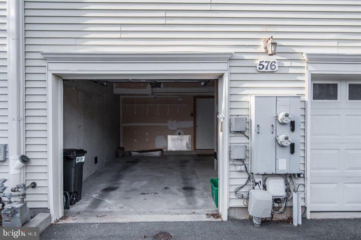 QUINCE ORCHARD PARK CODM - Residential Lease