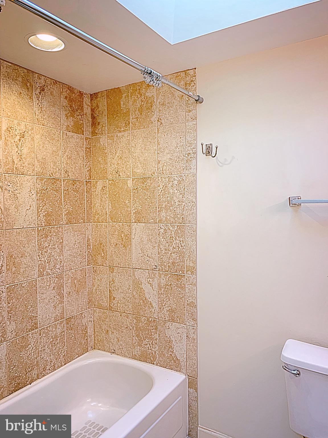 FEDERAL HILL HISTORIC DISTRICT - Residential Lease