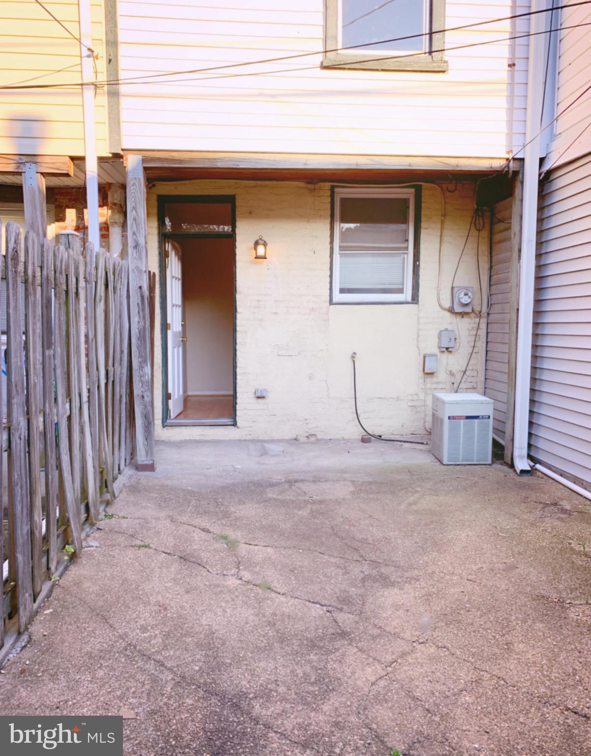 FEDERAL HILL HISTORIC DISTRICT - Residential Lease