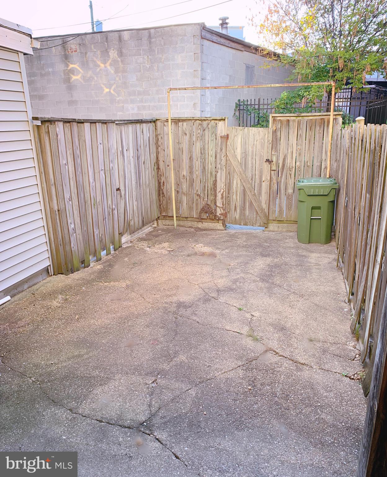 FEDERAL HILL HISTORIC DISTRICT - Residential Lease