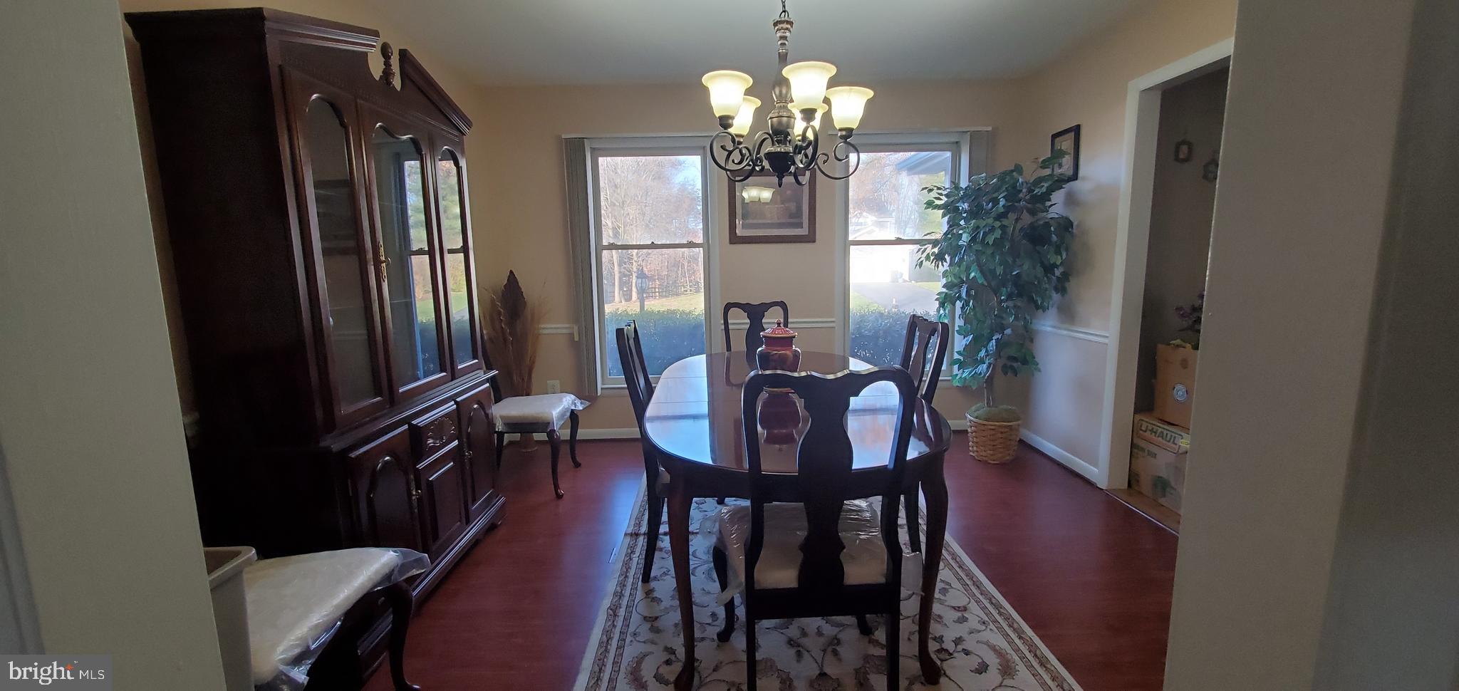 SEQUOIA ESTATES - Residential Lease