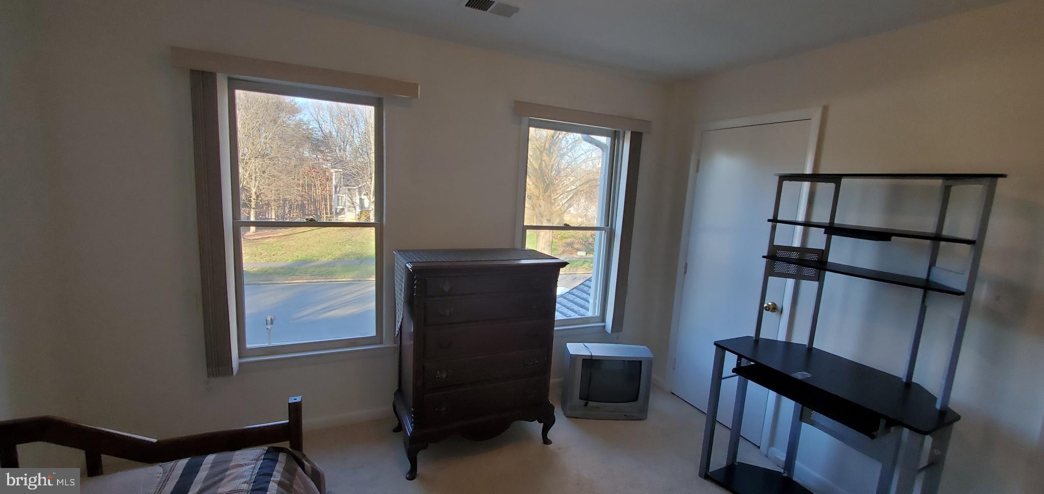 SEQUOIA ESTATES - Residential Lease