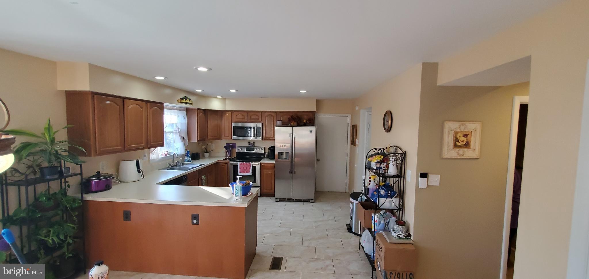 SEQUOIA ESTATES - Residential Lease