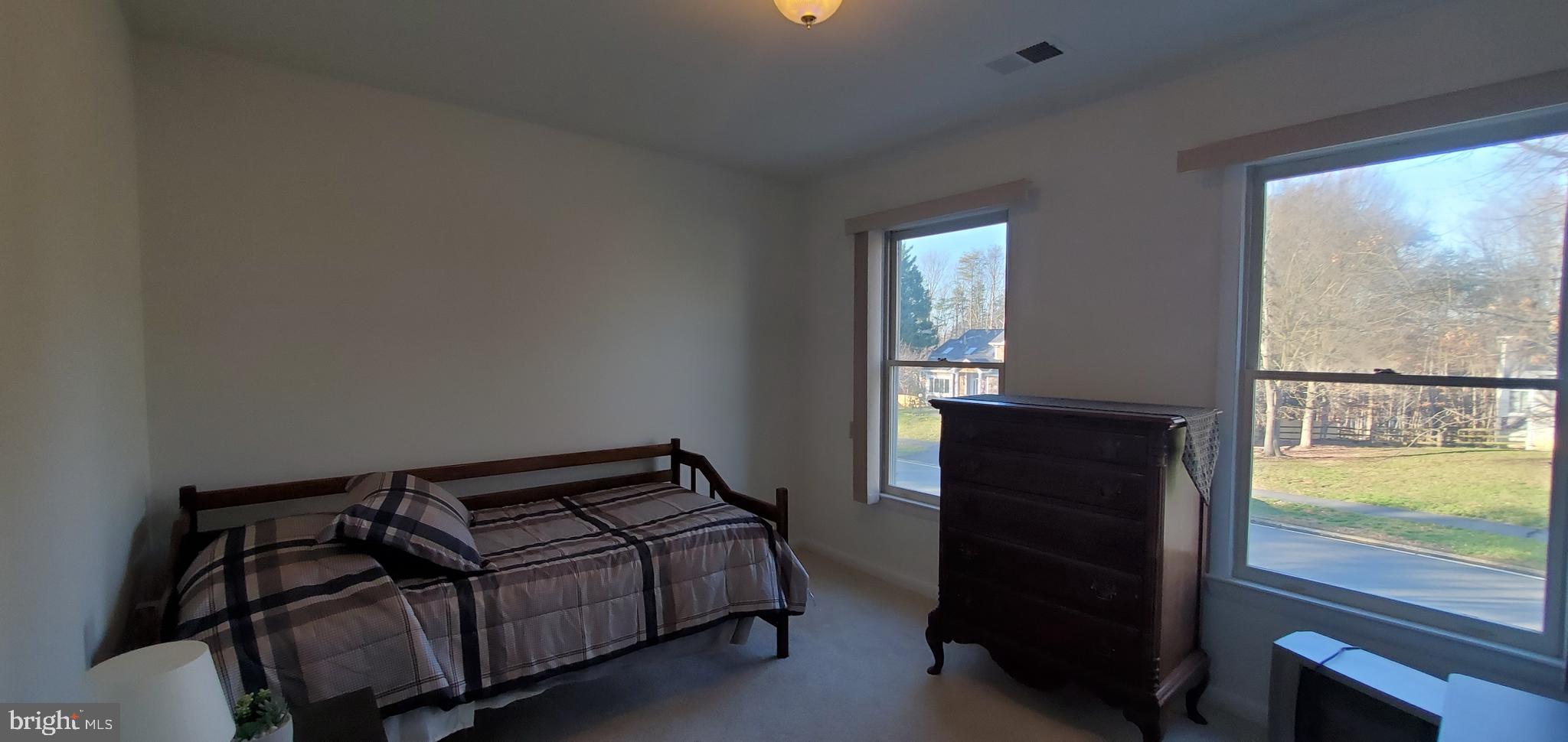 SEQUOIA ESTATES - Residential Lease