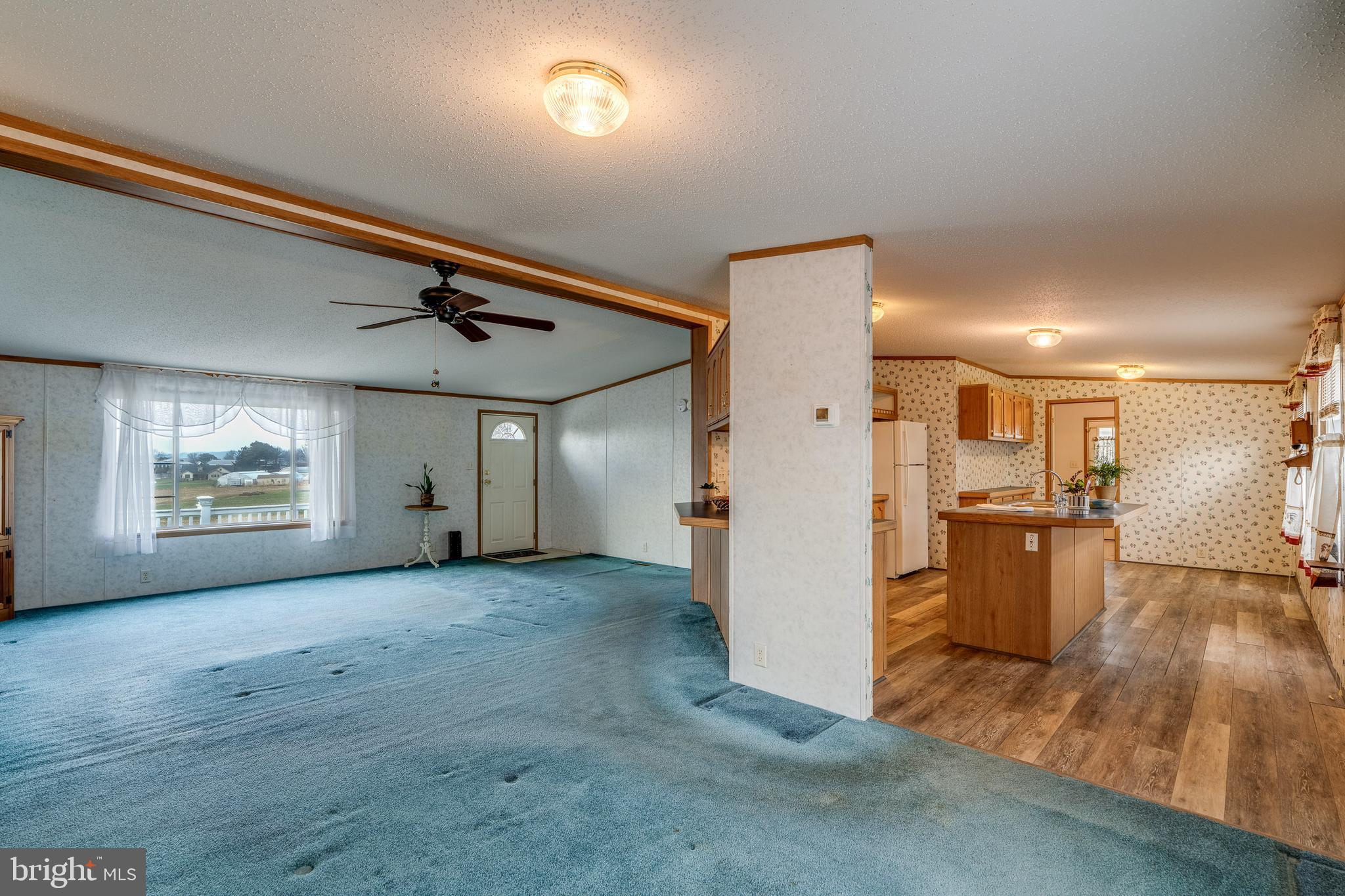 LOG CABIN COURT - Residential