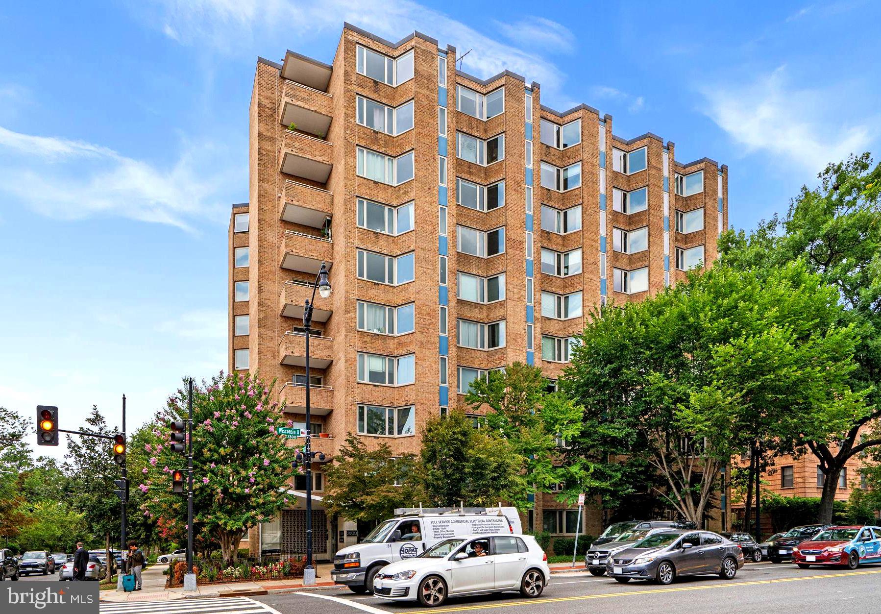 2800 WISCONSIN AVE NW 405