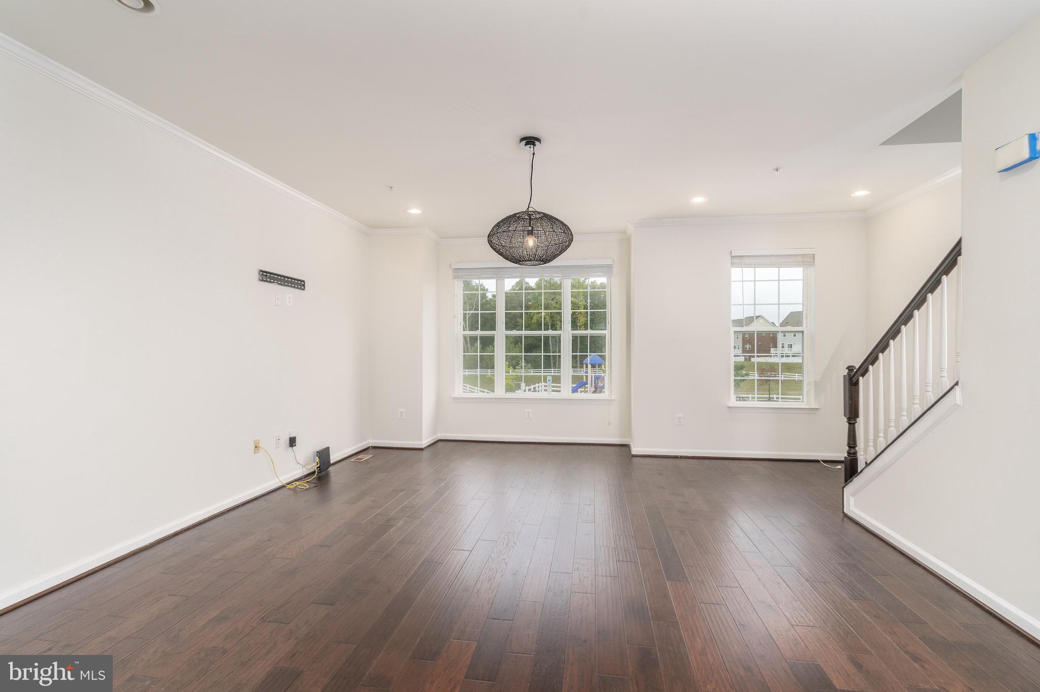 WHITE PLAINS - Residential Lease