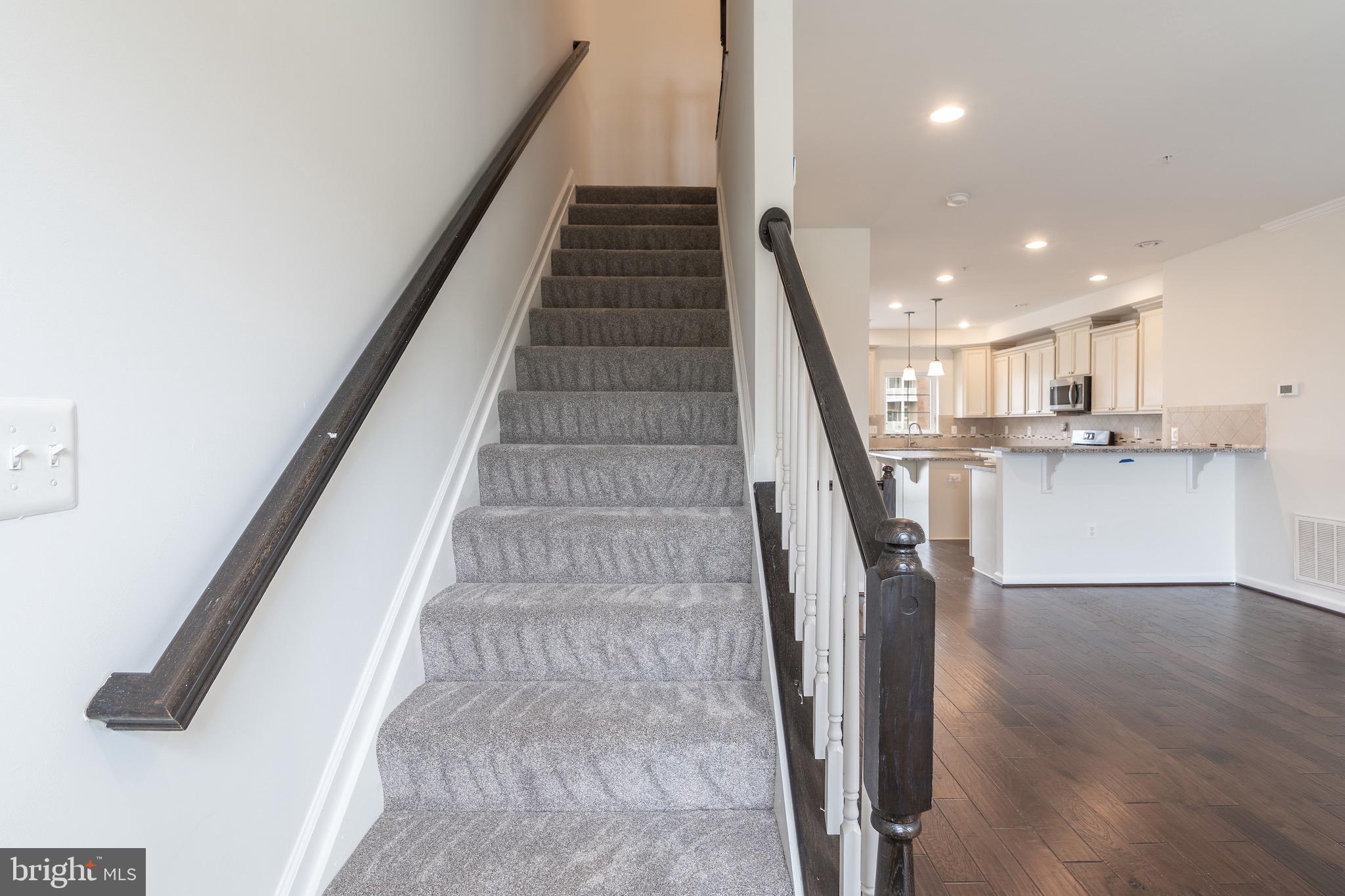 WHITE PLAINS - Residential Lease