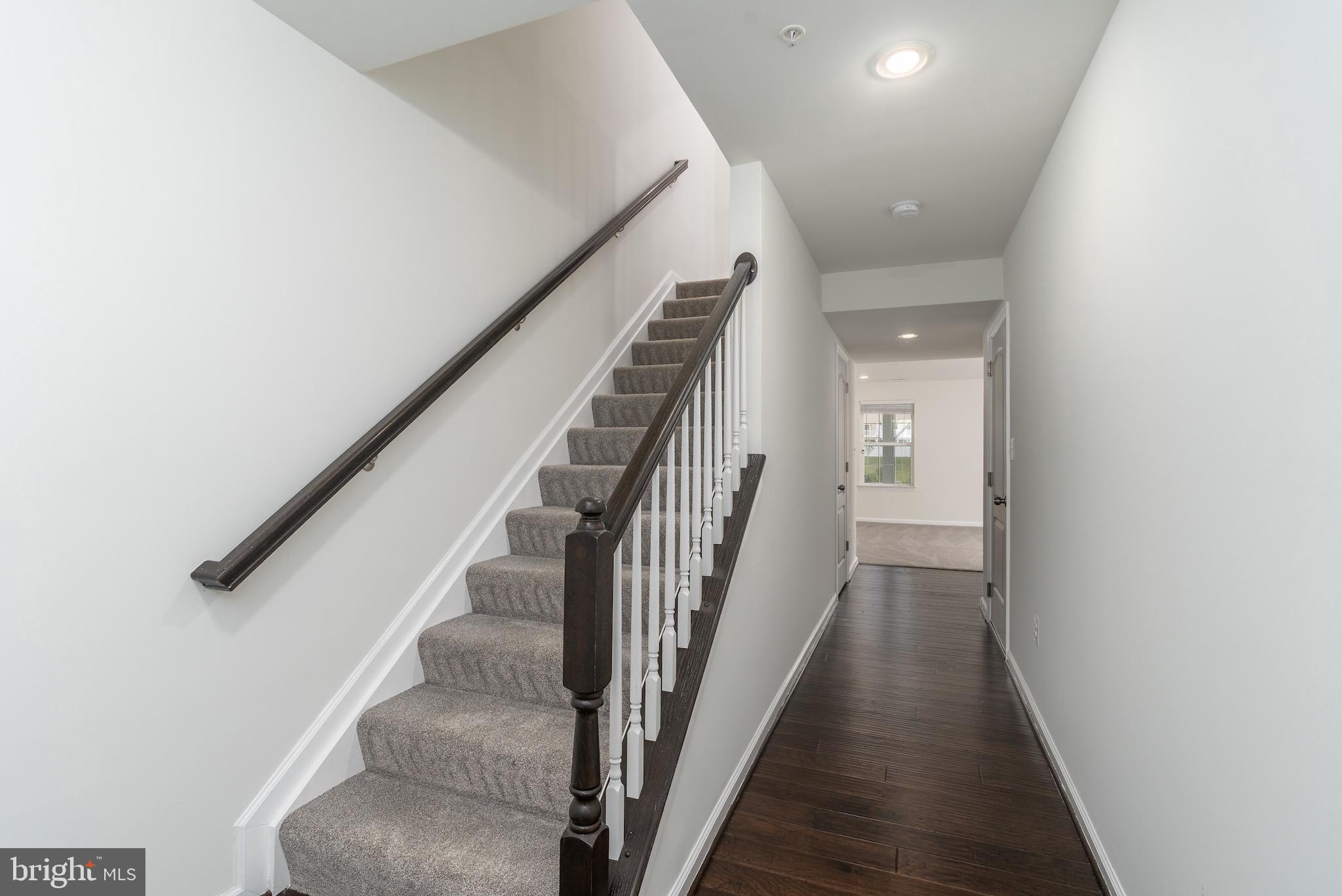 WHITE PLAINS - Residential Lease