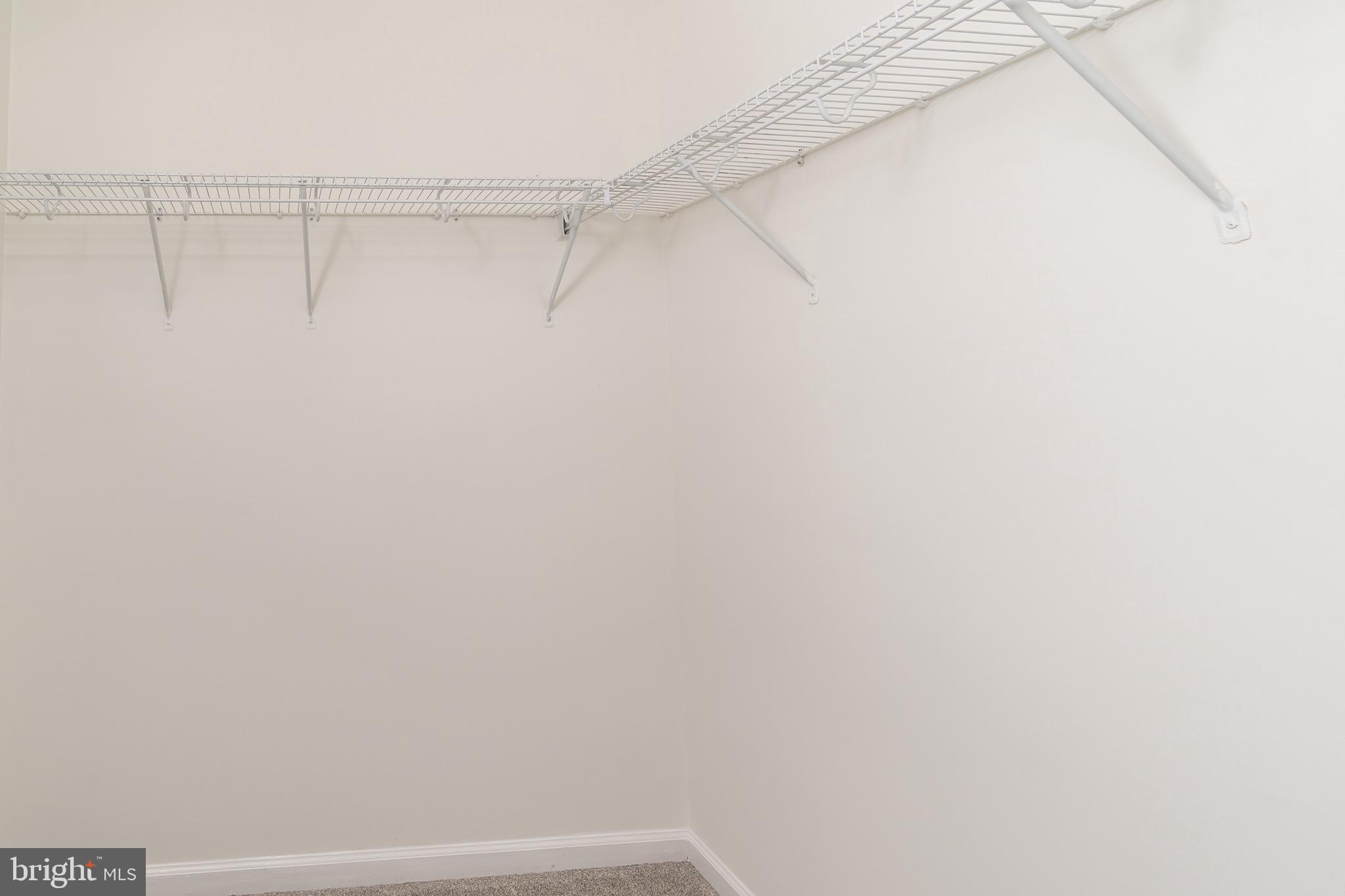 WHITE PLAINS - Residential Lease