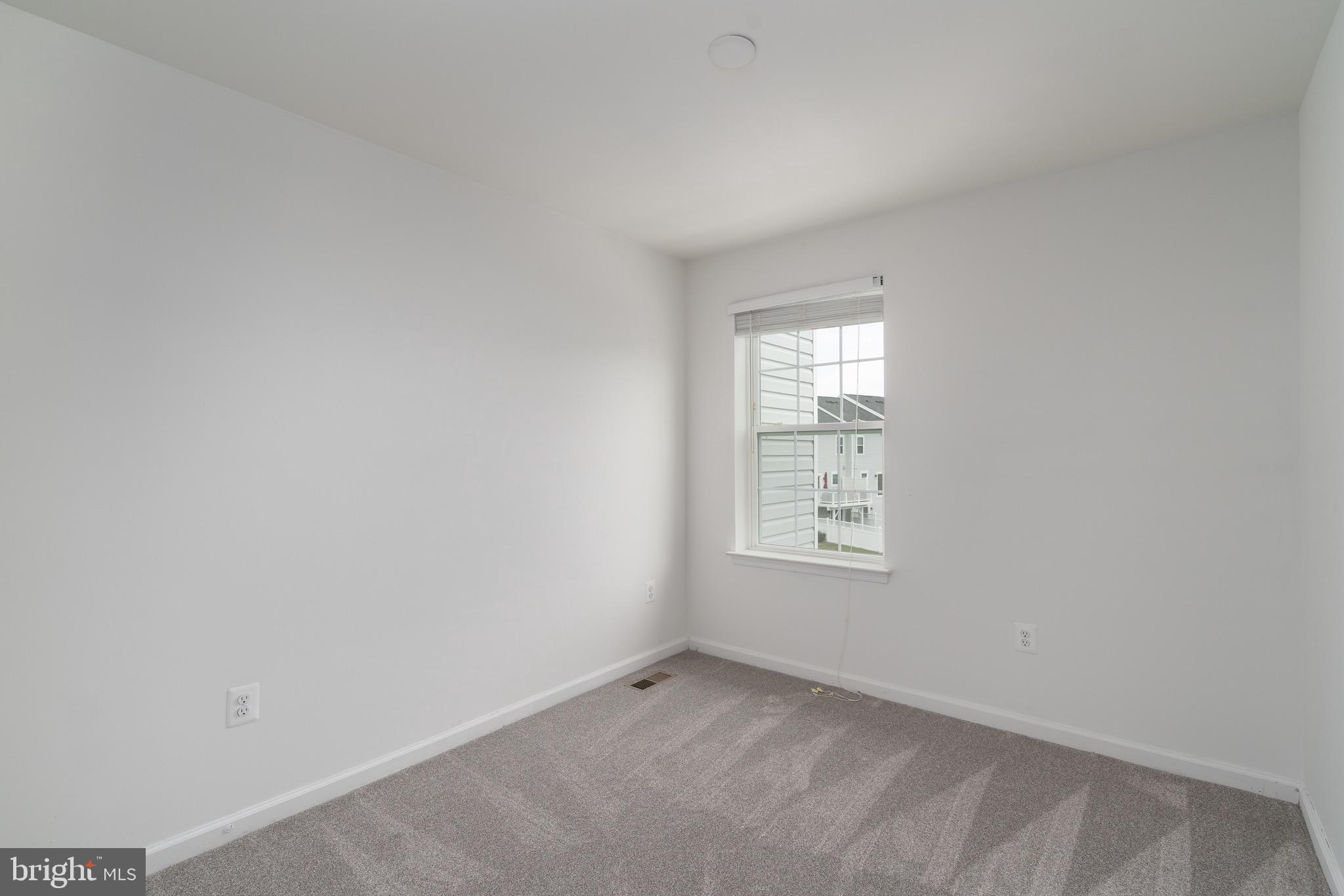 WHITE PLAINS - Residential Lease