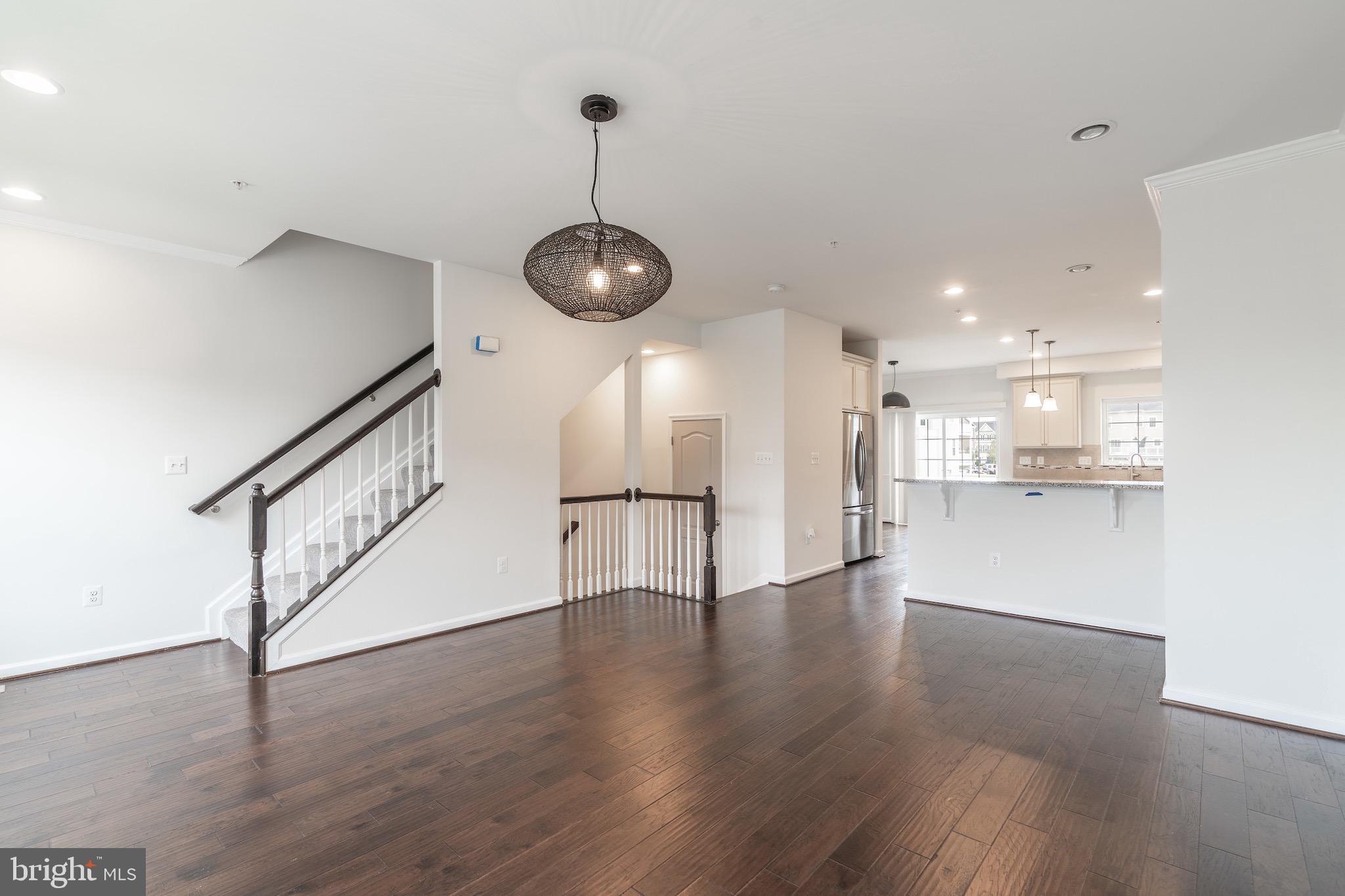 WHITE PLAINS - Residential Lease