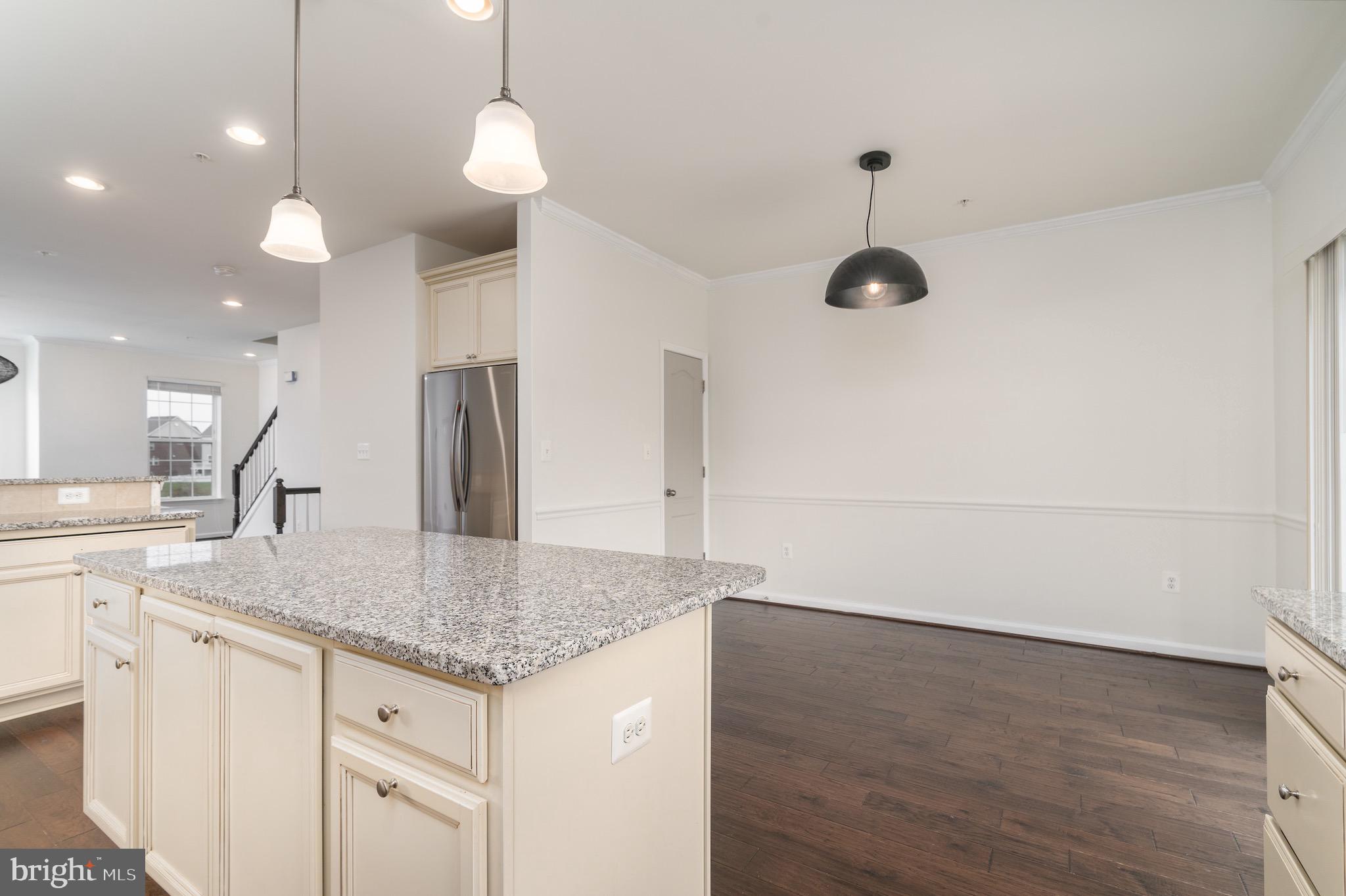 WHITE PLAINS - Residential Lease