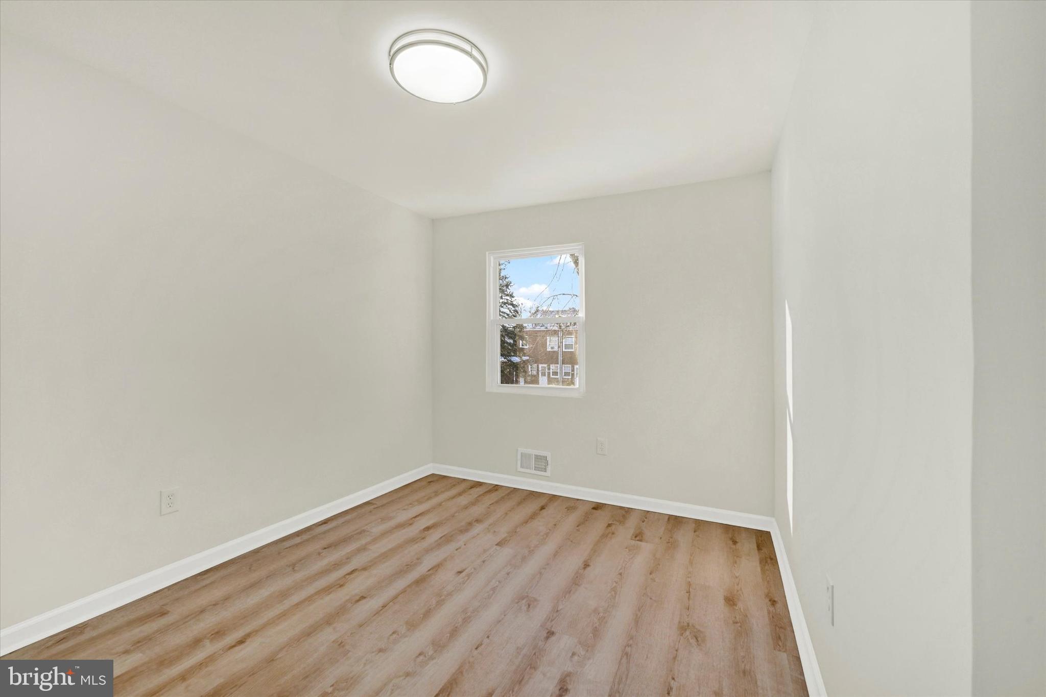 GRAY MANOR - Residential