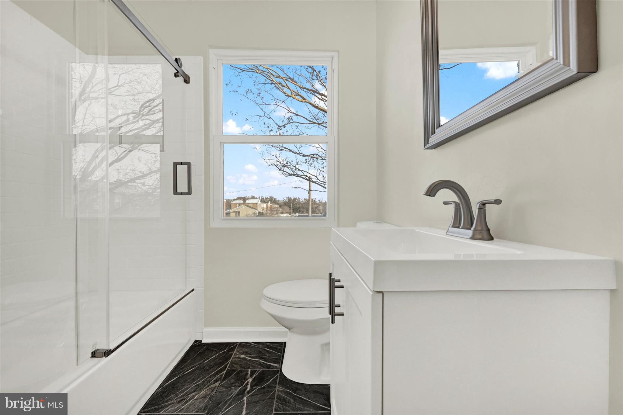 GRAY MANOR - Residential