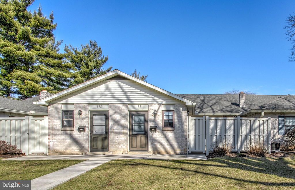 Photo of 193 Valleybrook Drive, Lancaster, PA 17601 (MLS # PALA2046848)