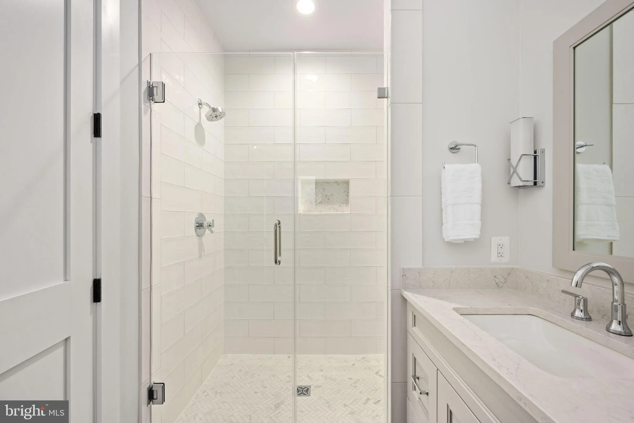 Spotsylvania, Virginia 22551, United States, 6 Bedrooms Bedrooms, ,7 BathroomsBathrooms,Residential,Active,149854