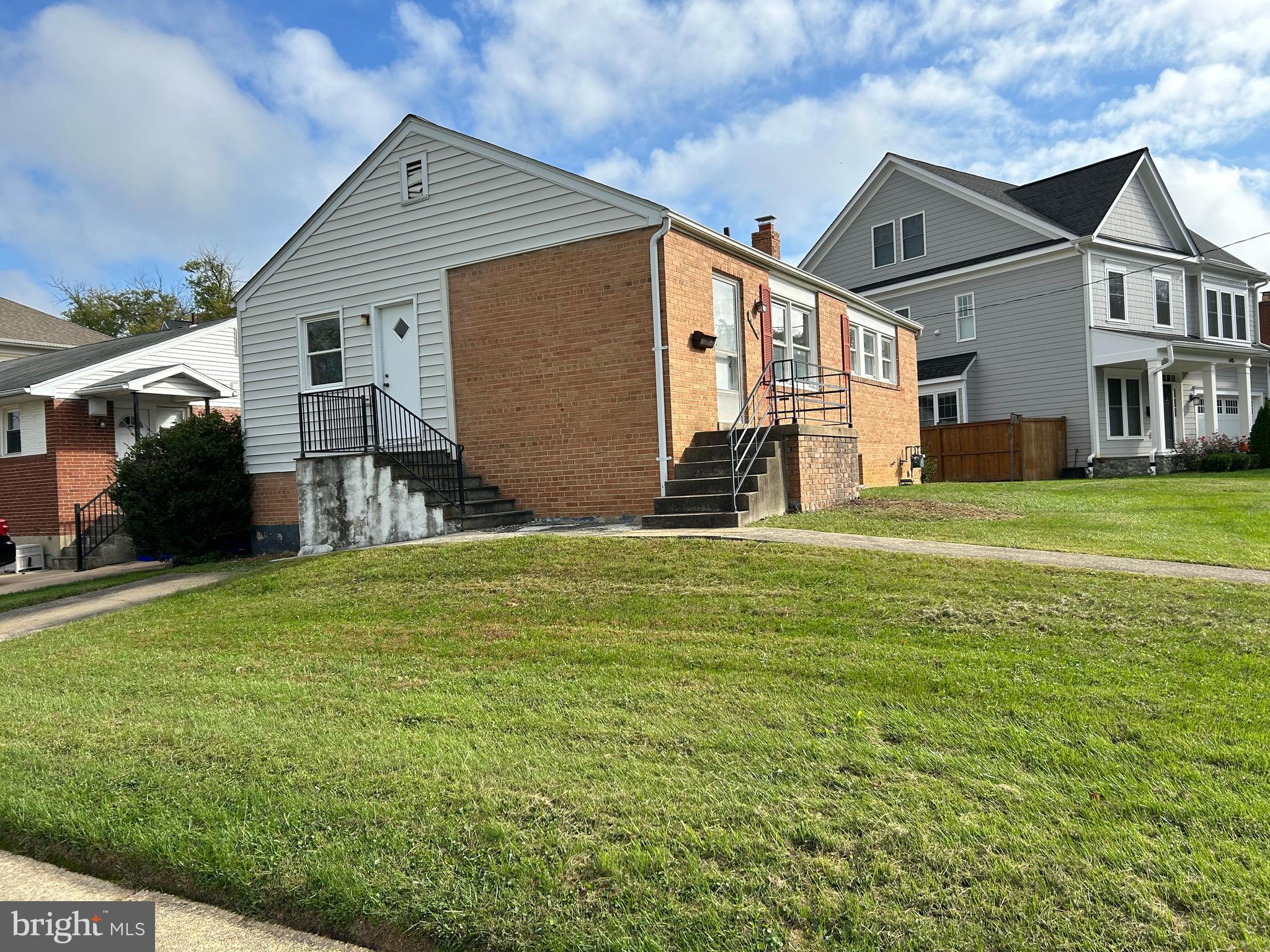 GEORGETOWN VILLAGE - Residential