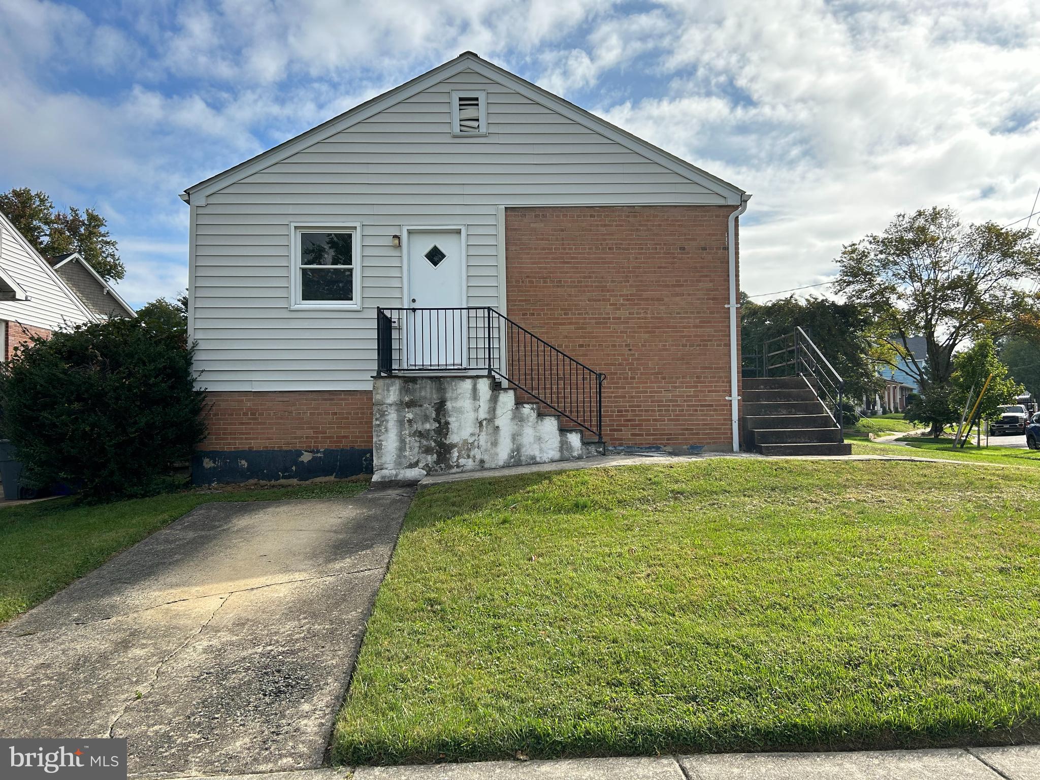 GEORGETOWN VILLAGE - Residential