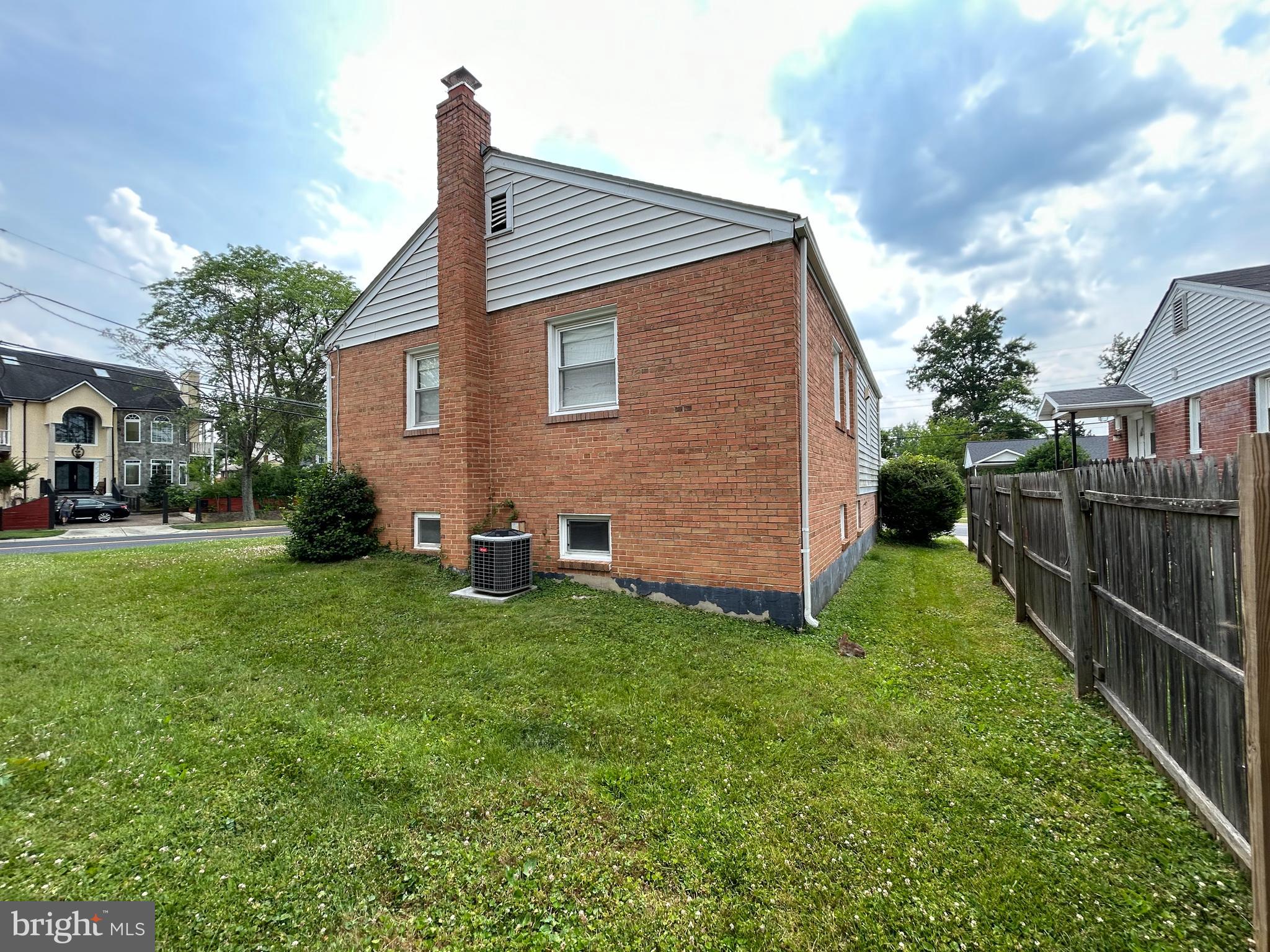 GEORGETOWN VILLAGE - Residential