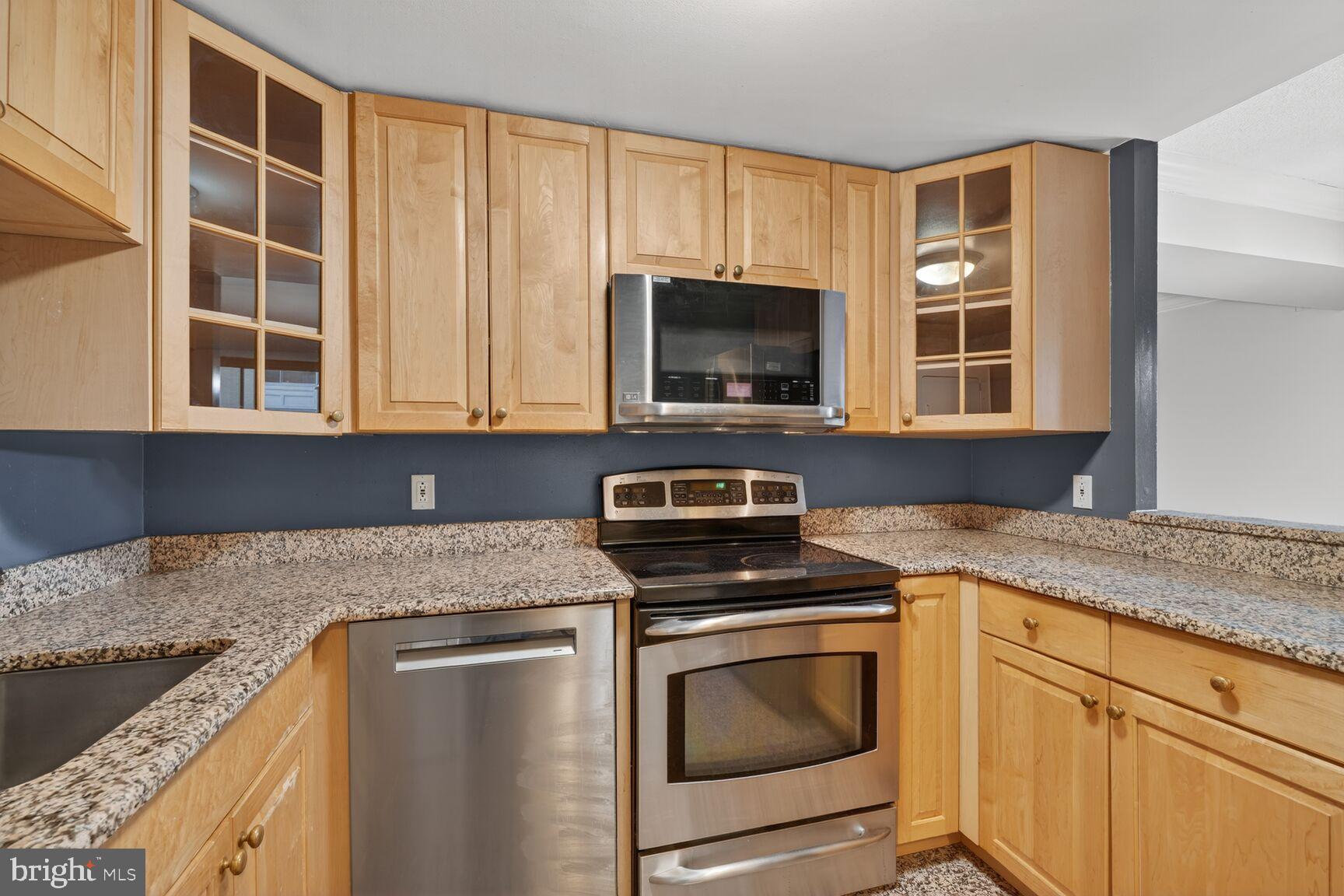 THE ELIZABETH - Residential