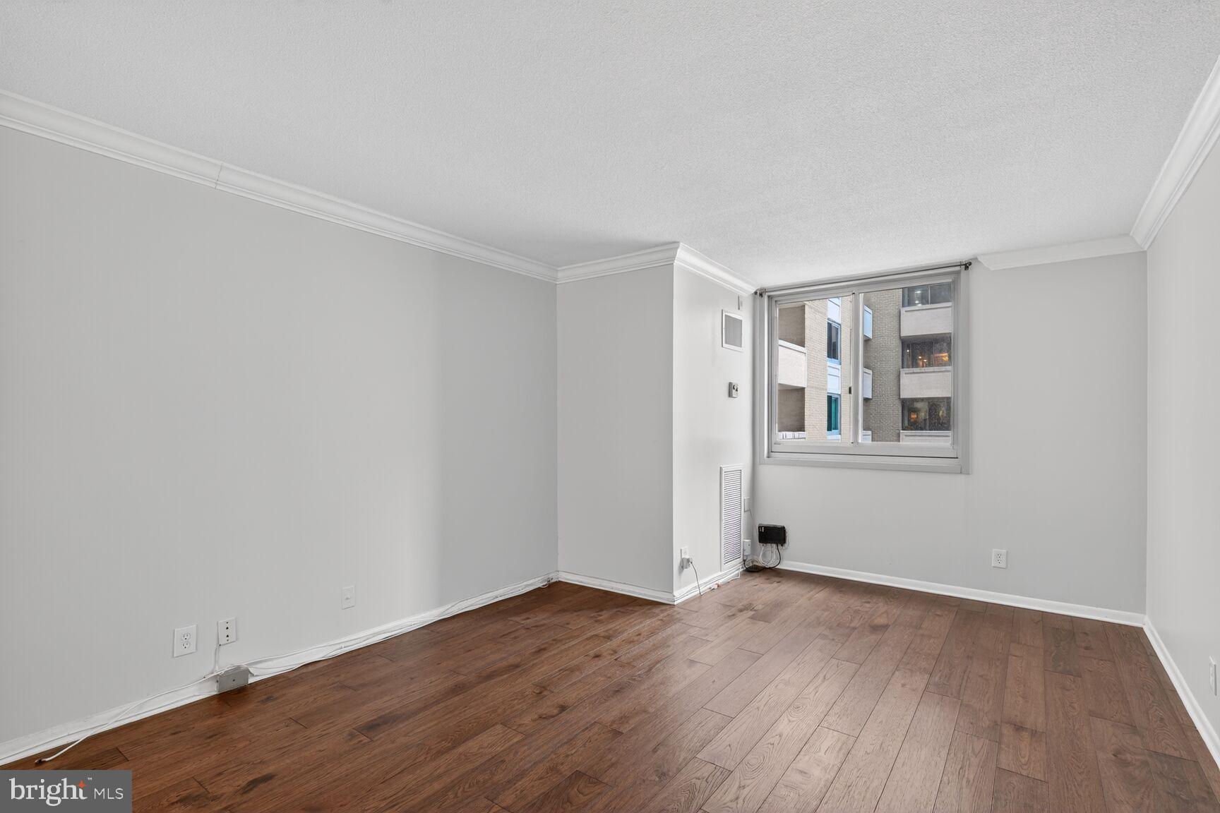 THE ELIZABETH - Residential