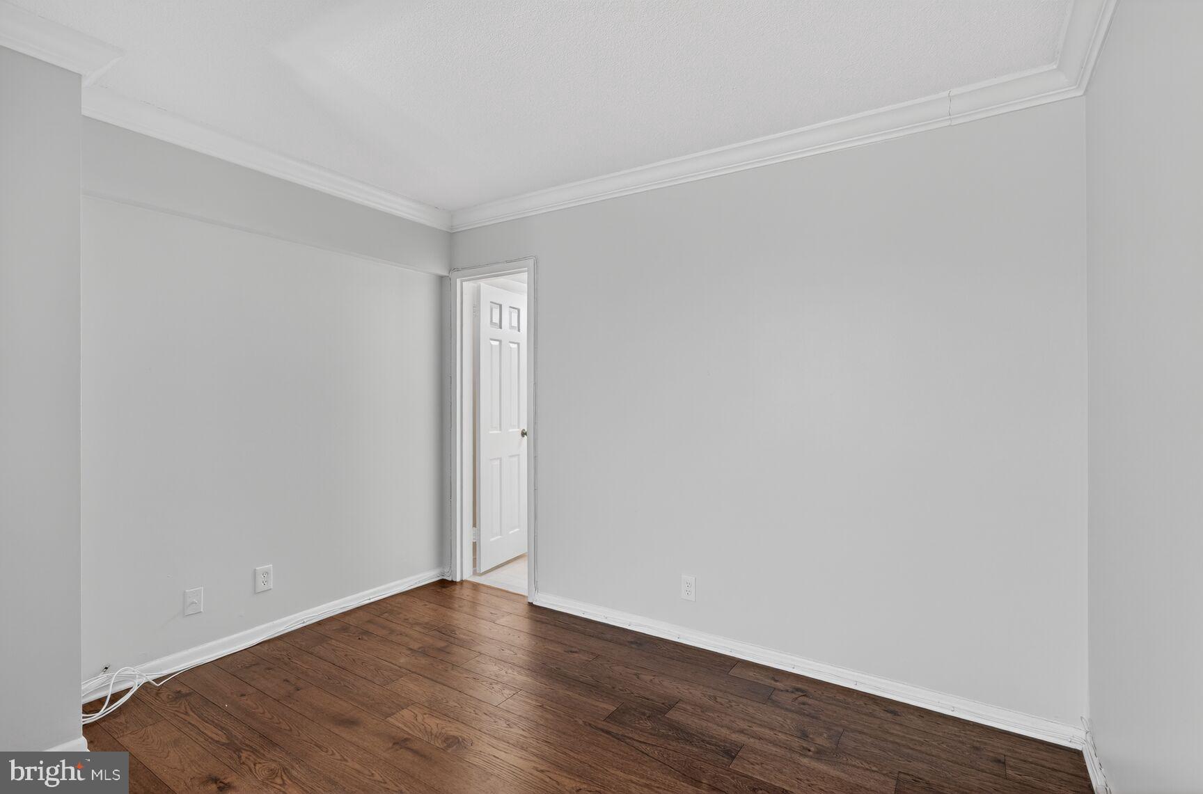 THE ELIZABETH - Residential