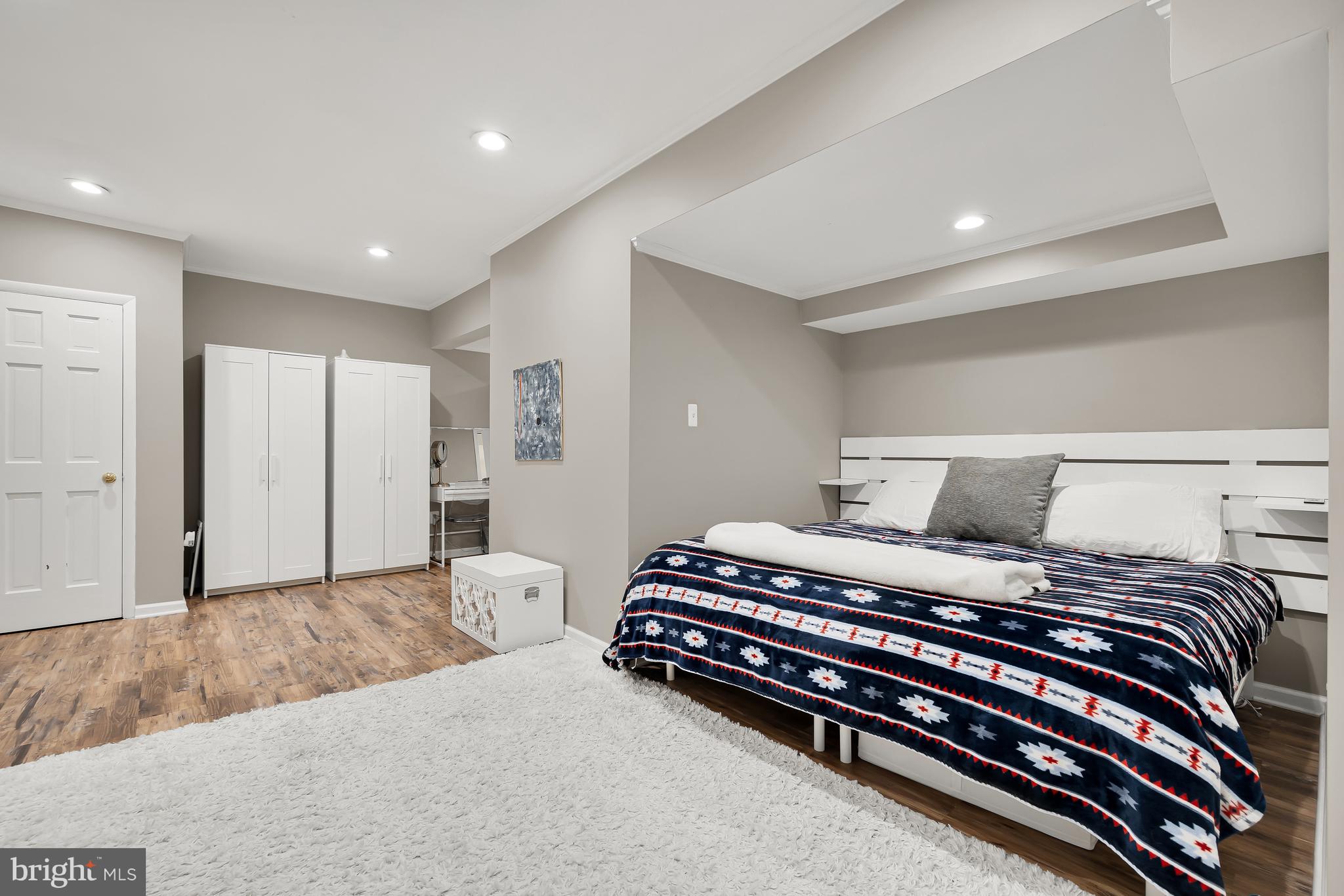 REGENCY ESTATES - Residential