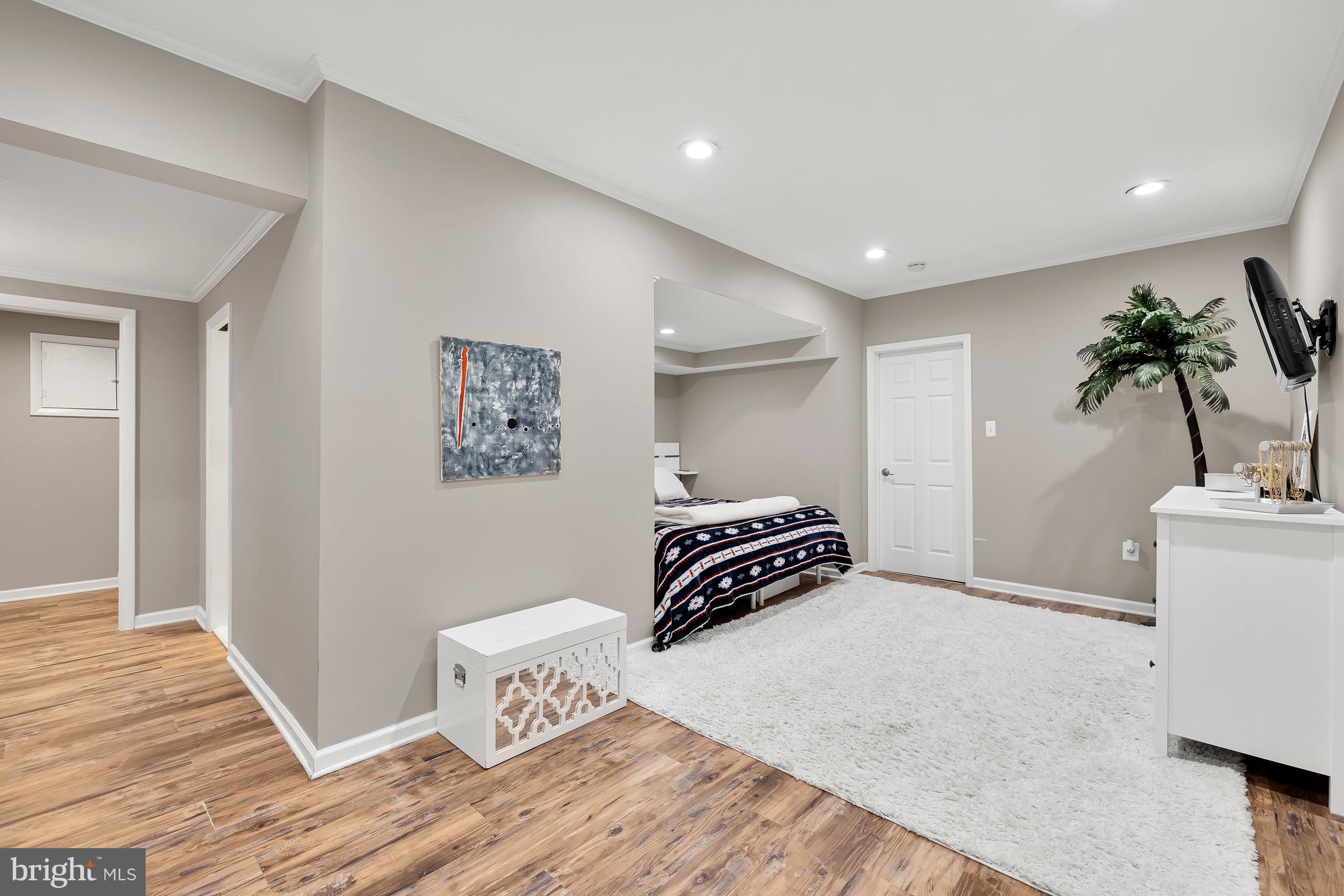 REGENCY ESTATES - Residential