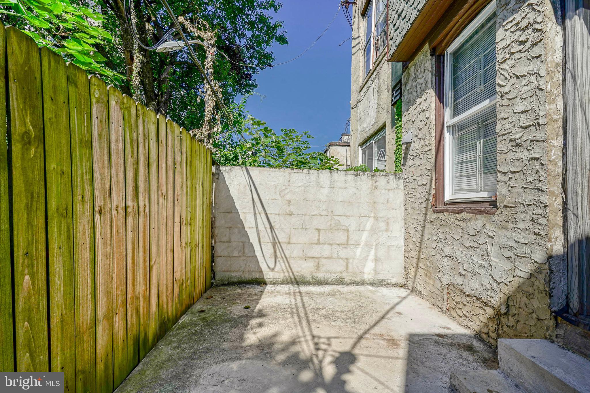 POINT BREEZE - Residential