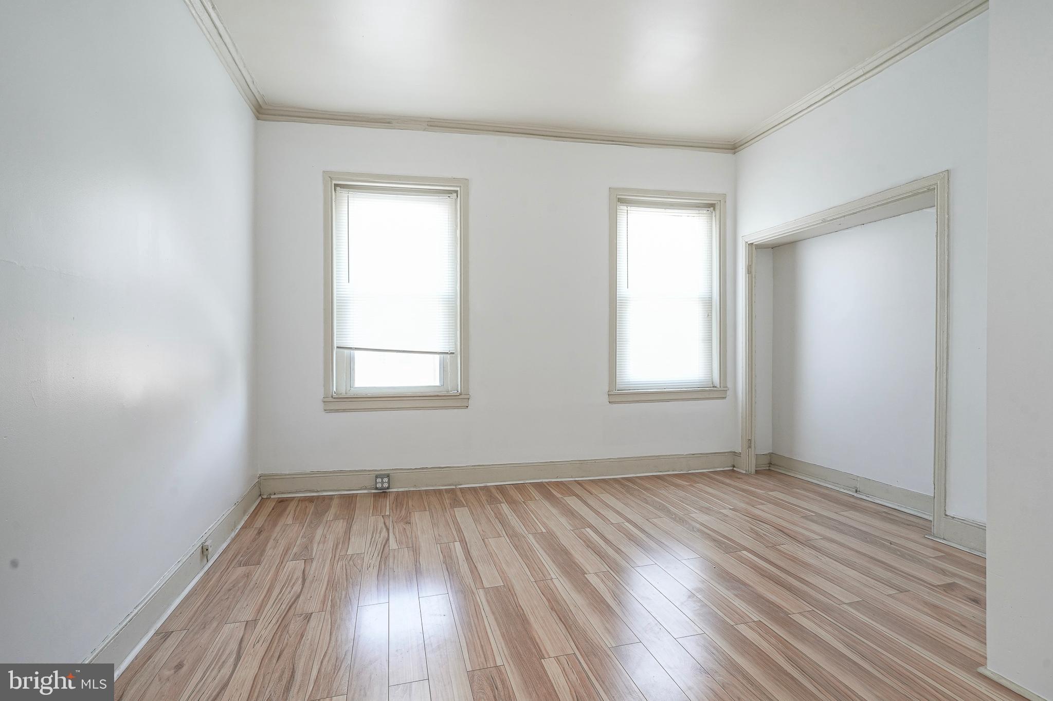 POINT BREEZE - Residential