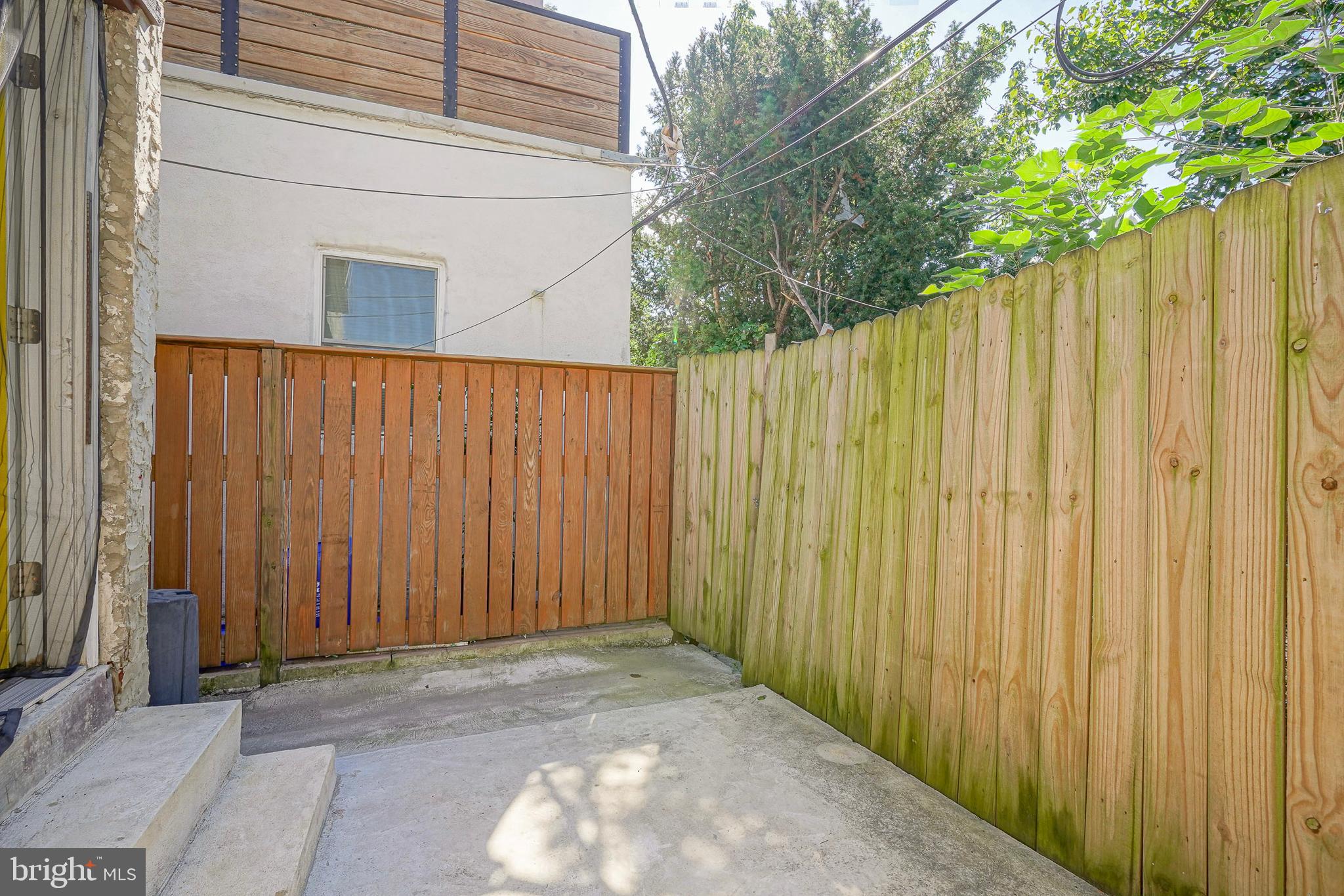 POINT BREEZE - Residential